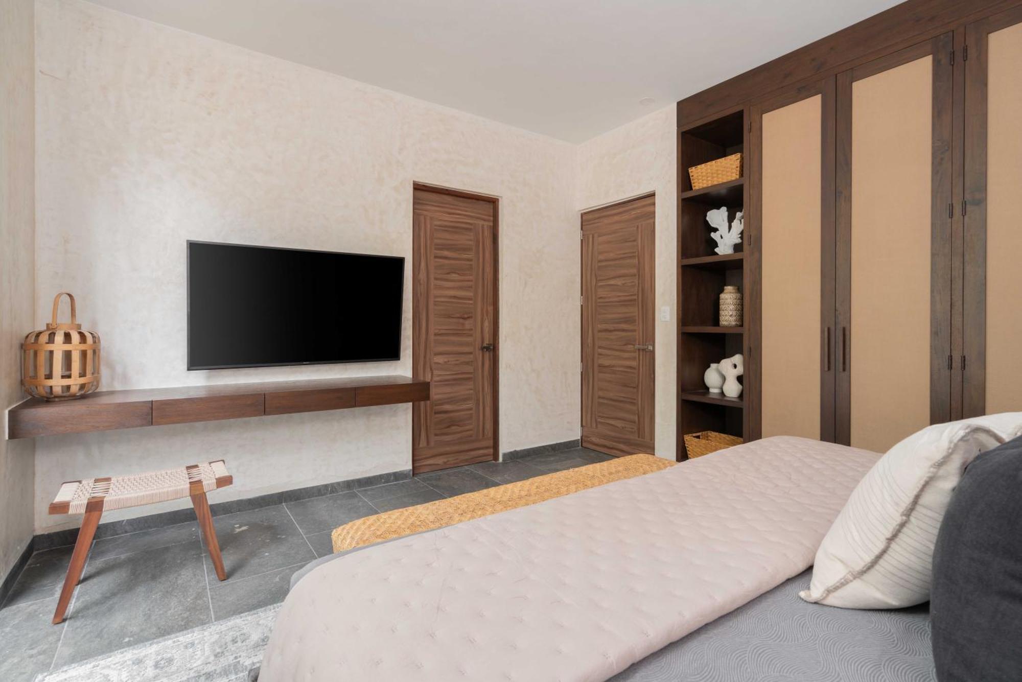 Villa Twelve O'clock - Luxury