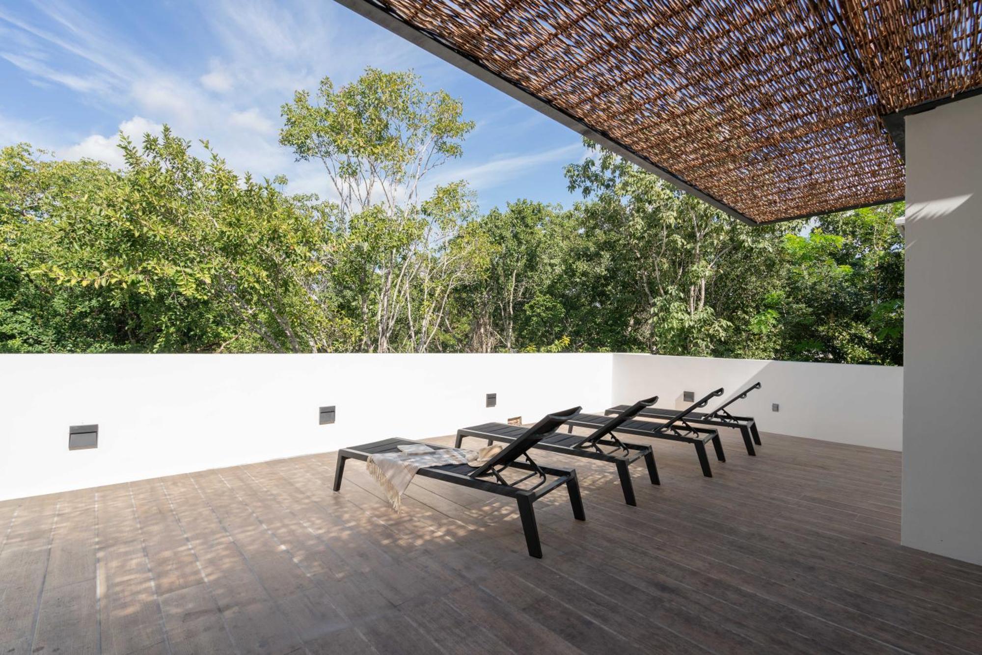 Villa Twelve O'clock - Luxury *