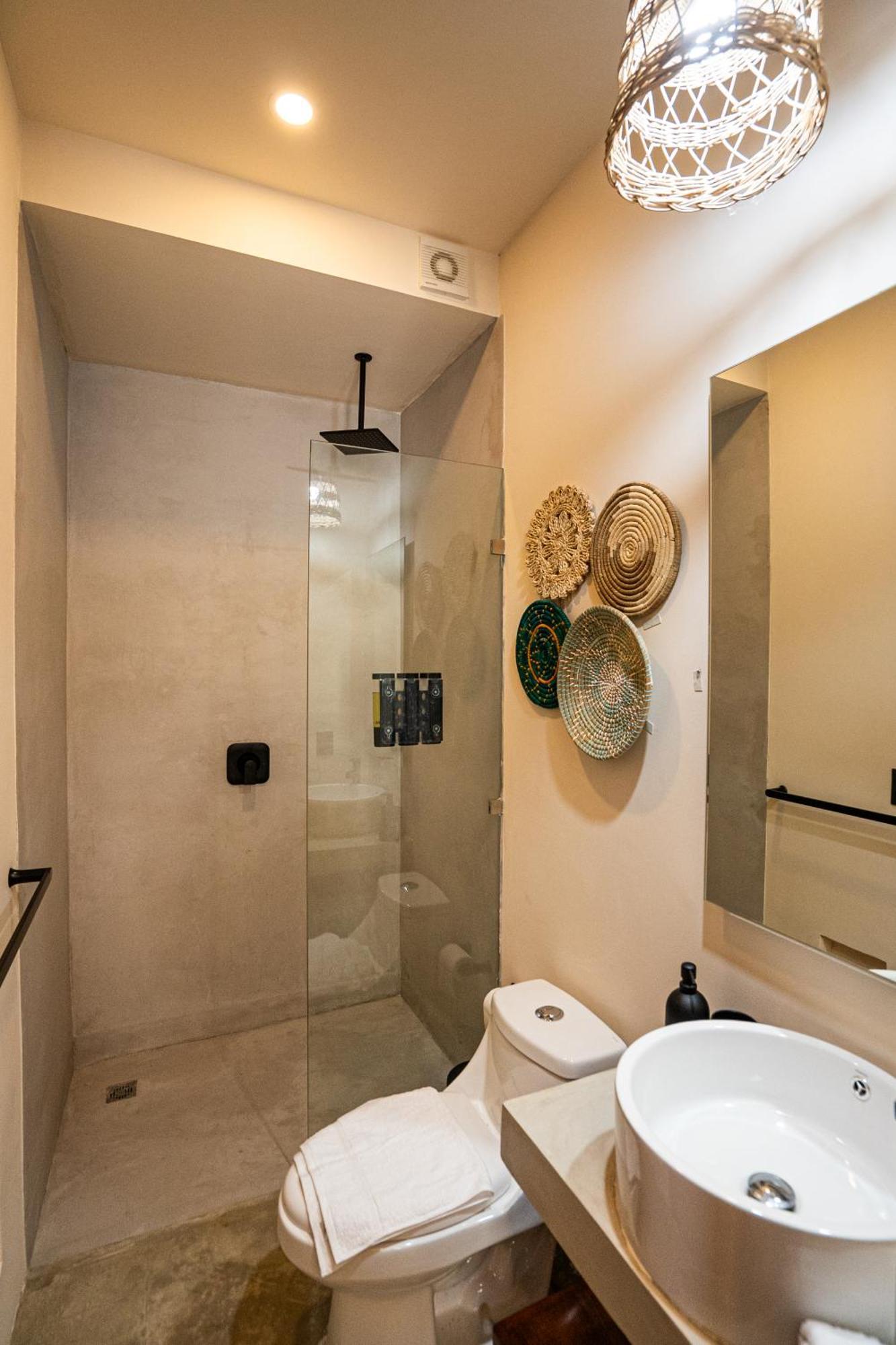 Apartment Penthouse With Private Jungle, Pool, Downtown