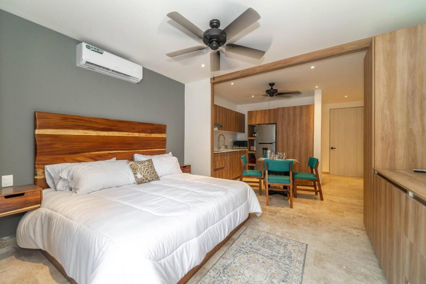 King With Balcony, Gym And Rooftop Pool Tulum