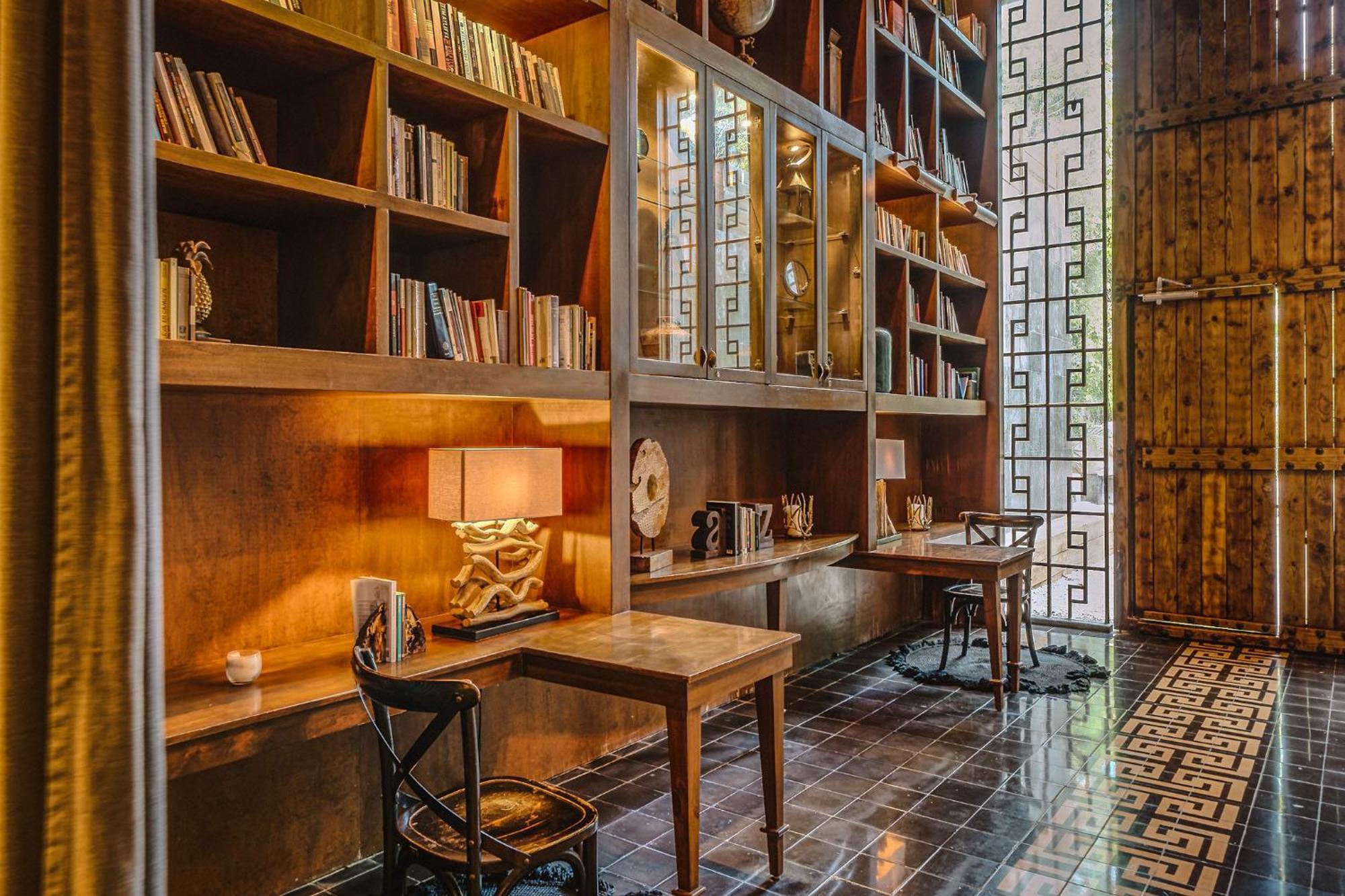 Art Design Loft With Pool, Big Gym, Spa, Hot Tub