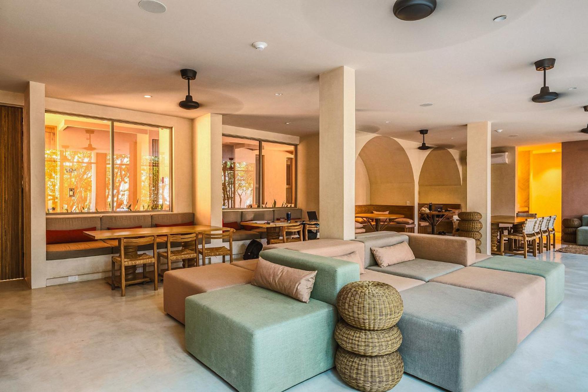 Divine 2br W Pool Gym Yoga Classes Restaurant Apartamento