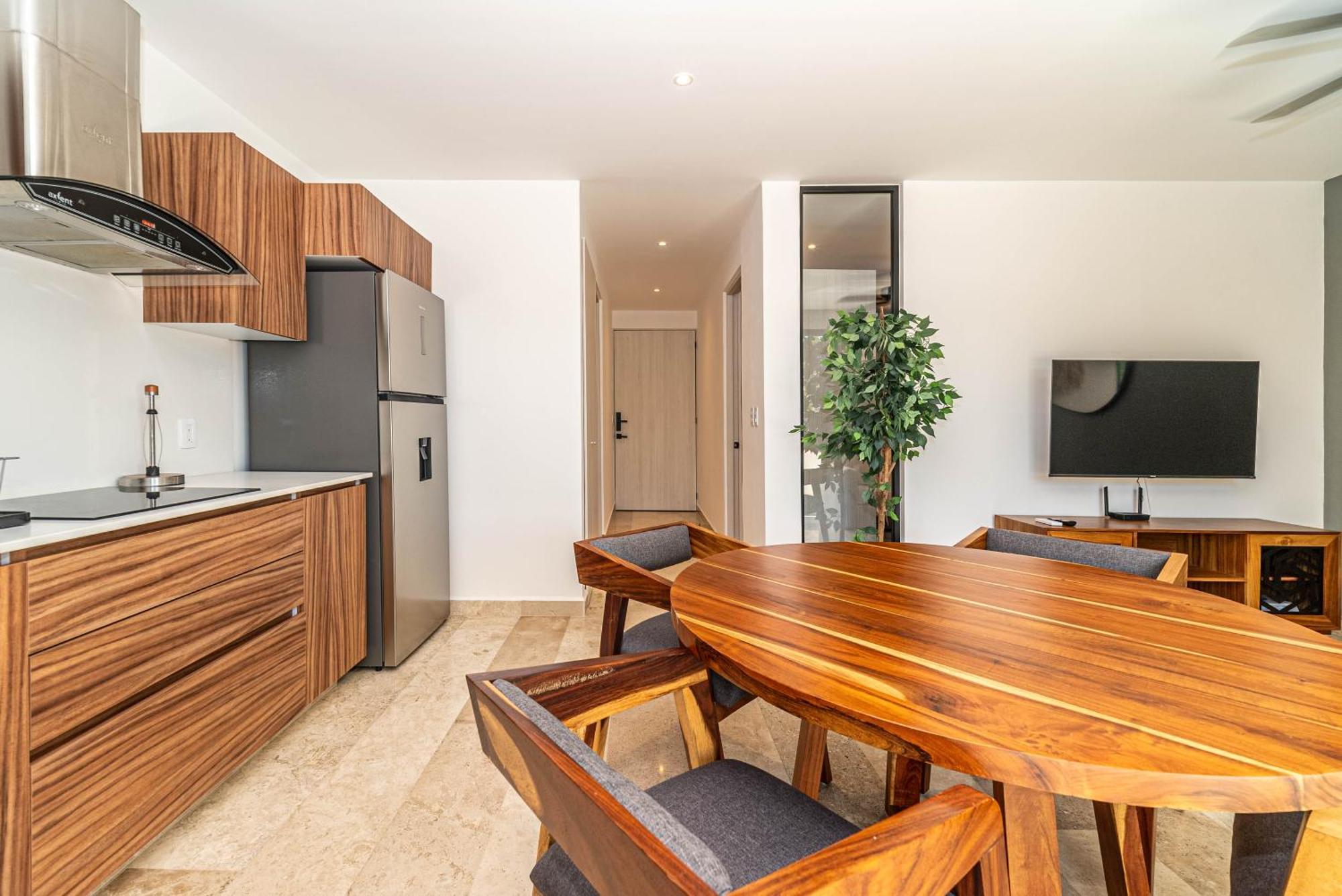 Holiday home 1 Bd With Private Balcony, Rooftop Pool, Gym