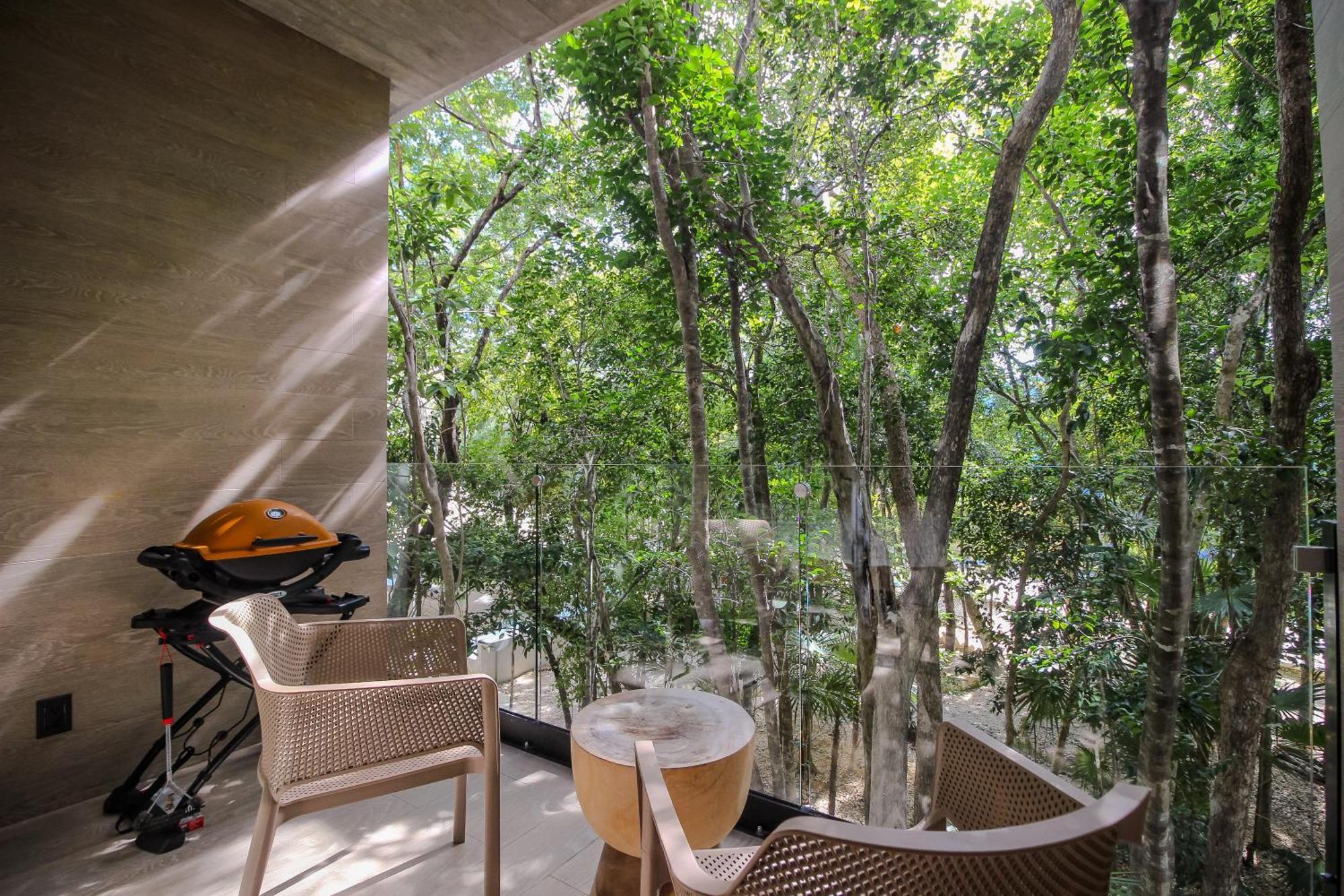 Apartment Luxury With Rooftop Pool In Location
