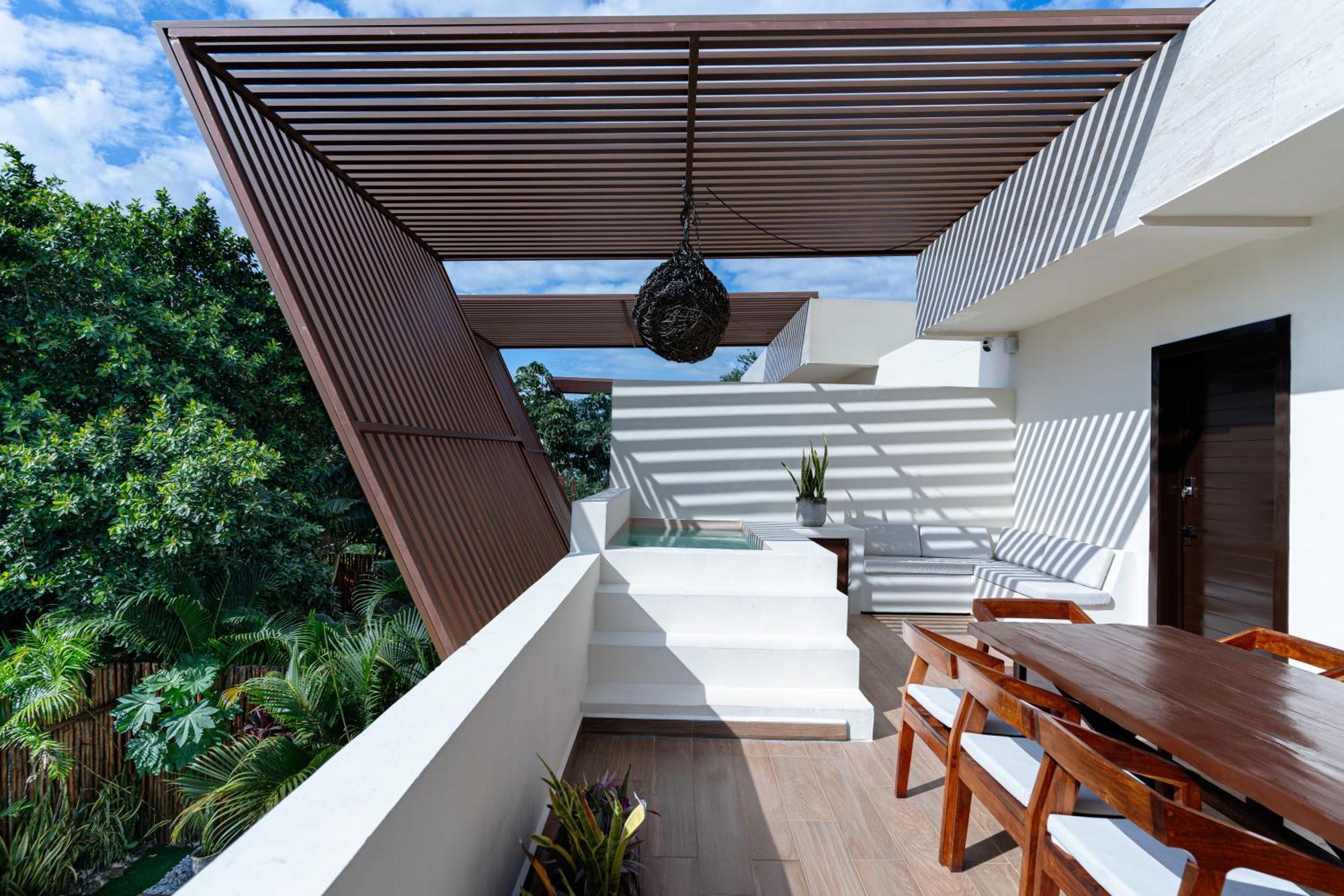Casa Asana 5 Luxe Retreat