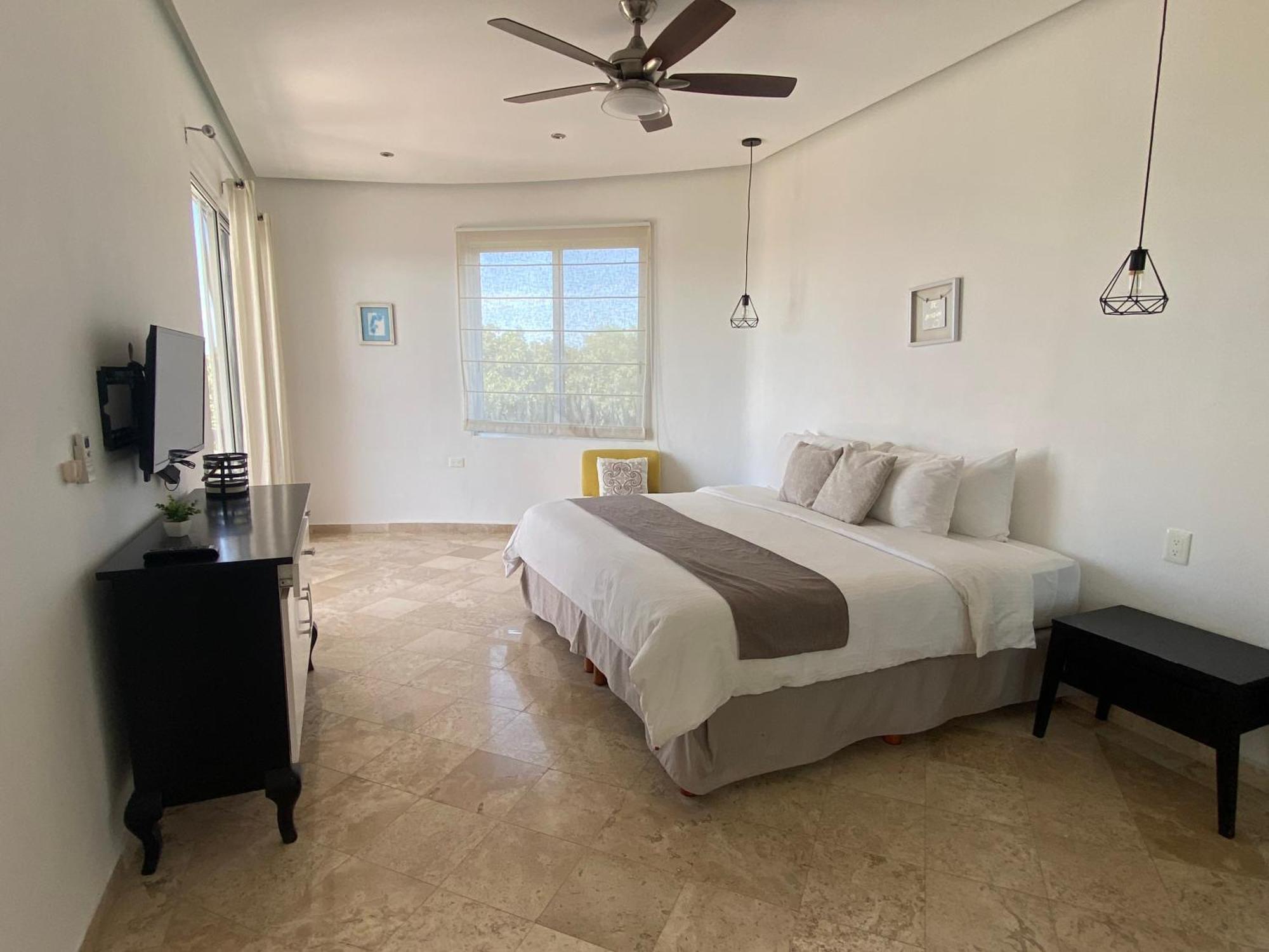 Sandy Ego Apartment *