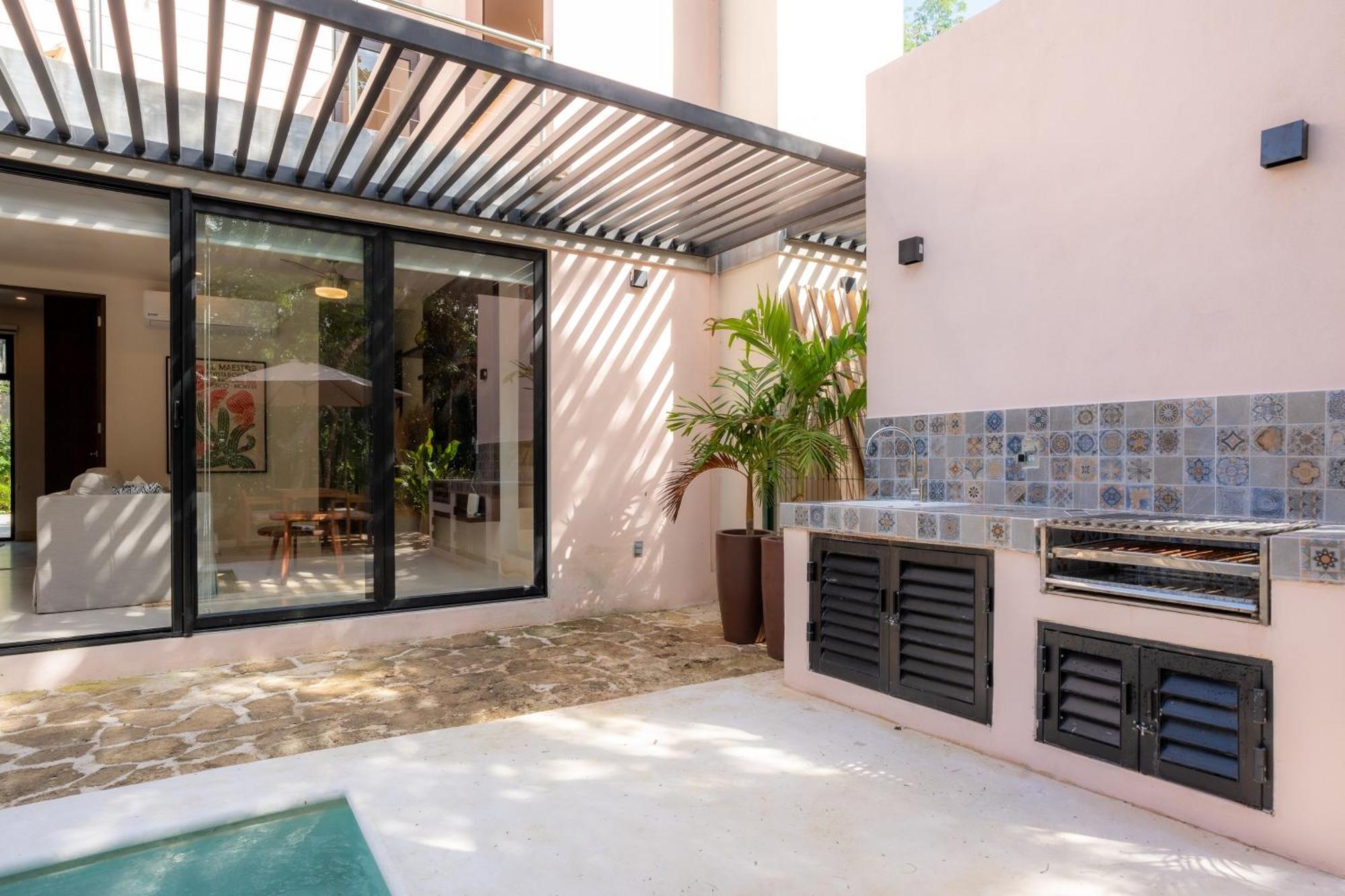 The Hibiscus House Tulum