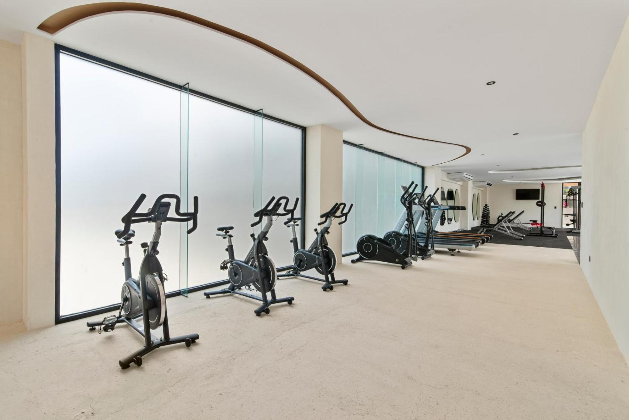 Hotel Guest - Elements 4*