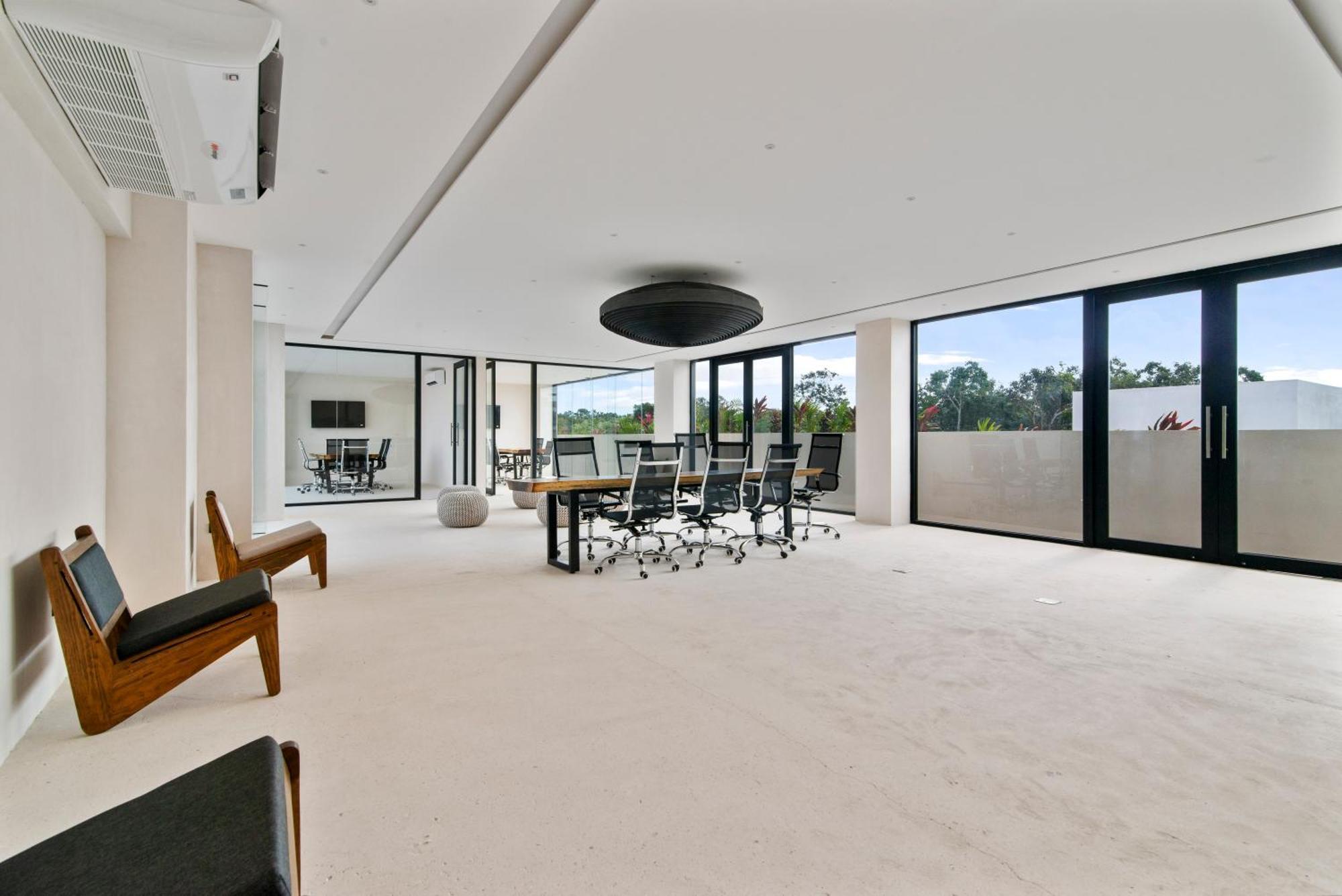 Hotel Guest - Elements