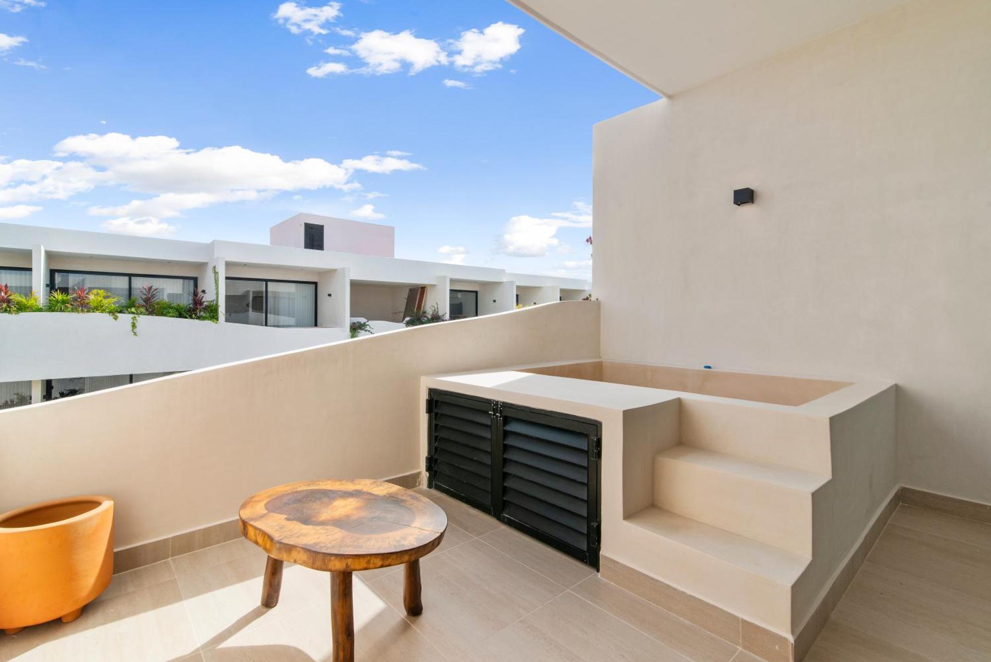 Guest - Elements Hotel