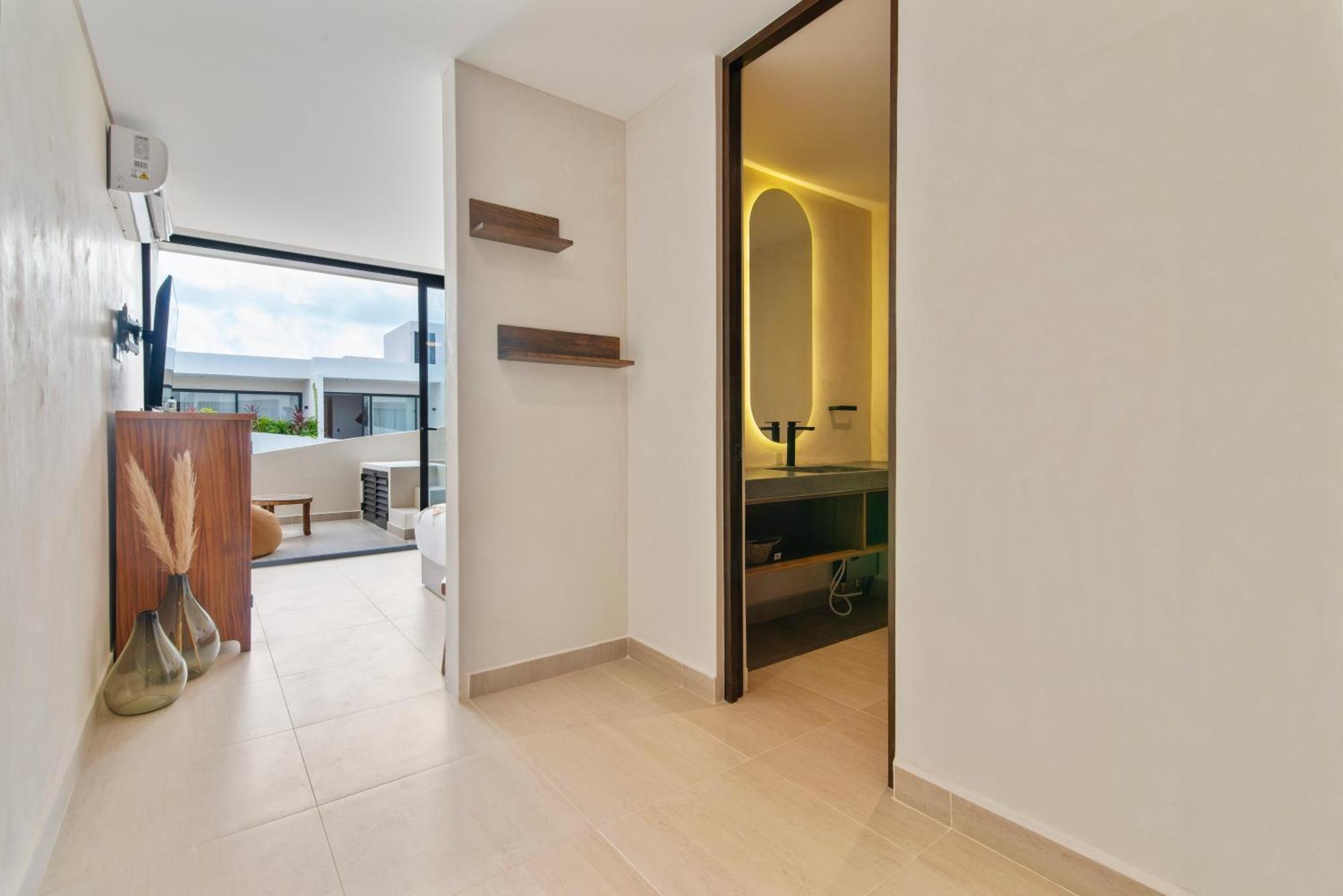 Guest - Elements Hotel 4*