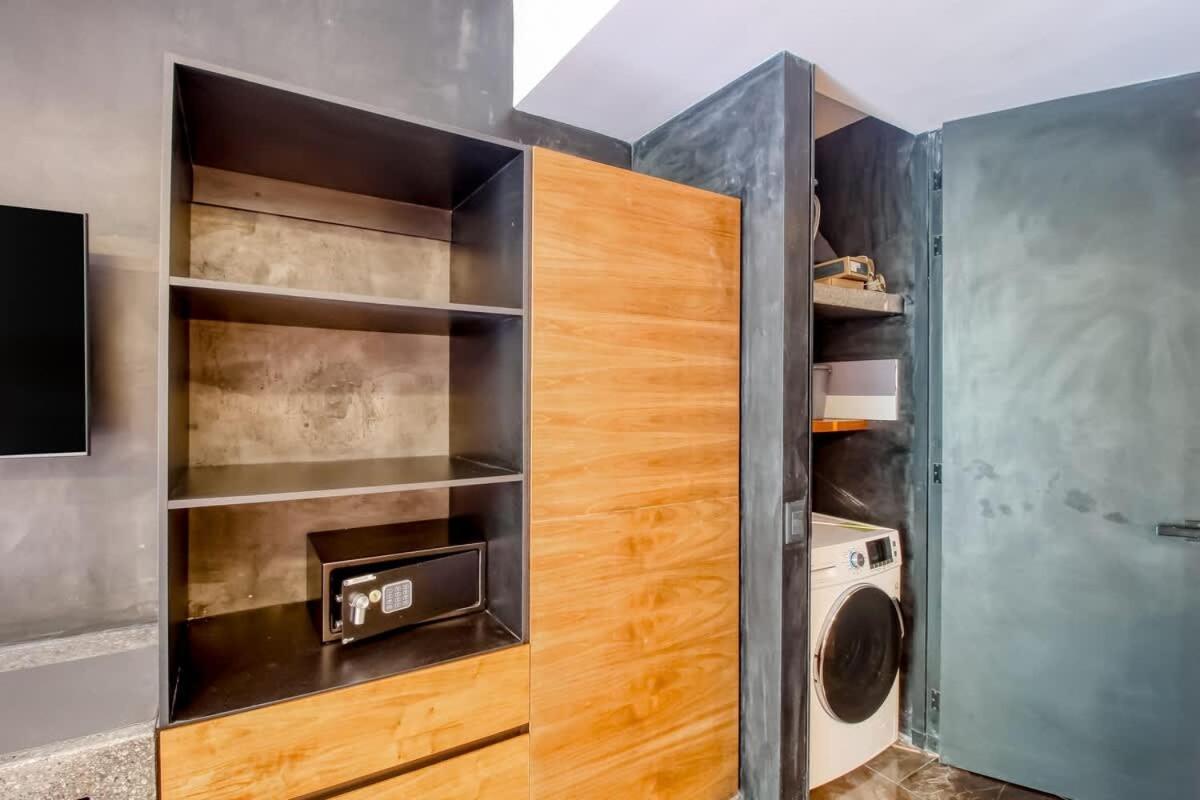 Main Street To The At Coba Av Apartment