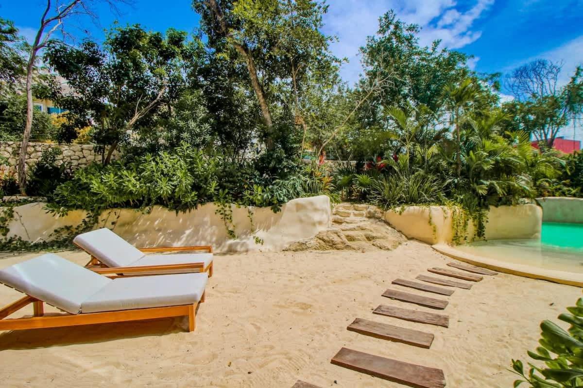 Location And 3 Pools *