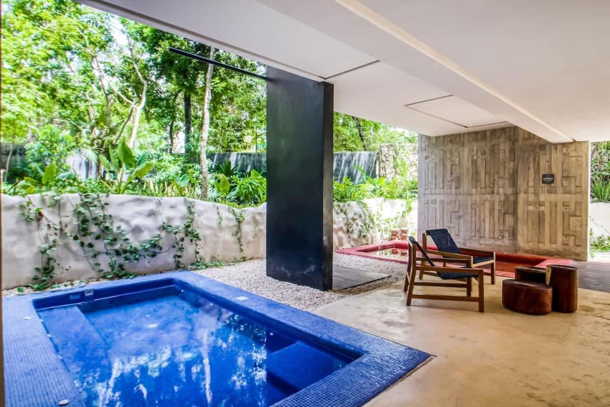 Location And 3 Pools Tulum