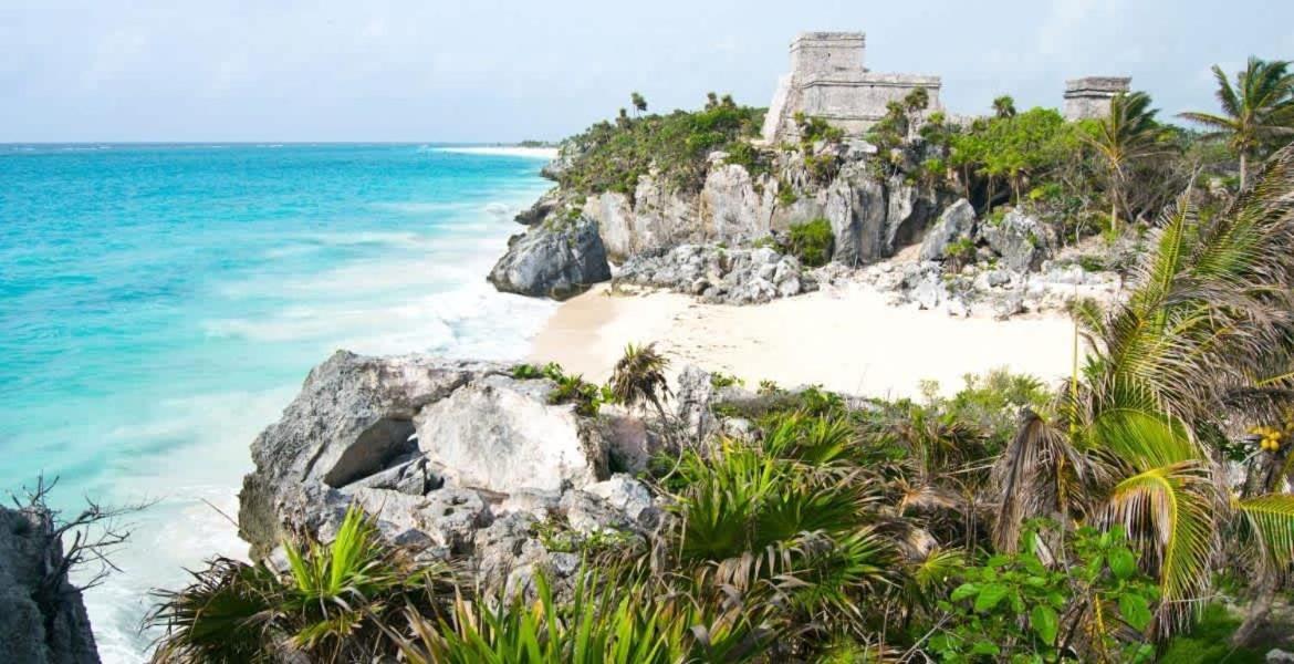 Stylish Duplex Lower Level 2-br Wifi Pool Gym * Tulum
