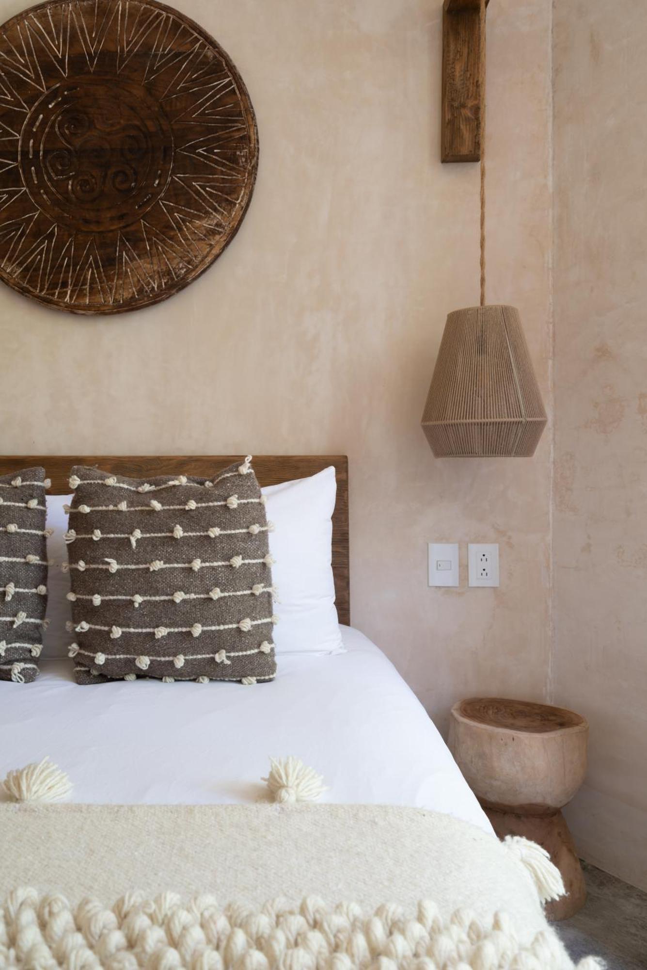 2 Tropical Bohemian Villas-2 Priv Pool-bbq 3a-3b