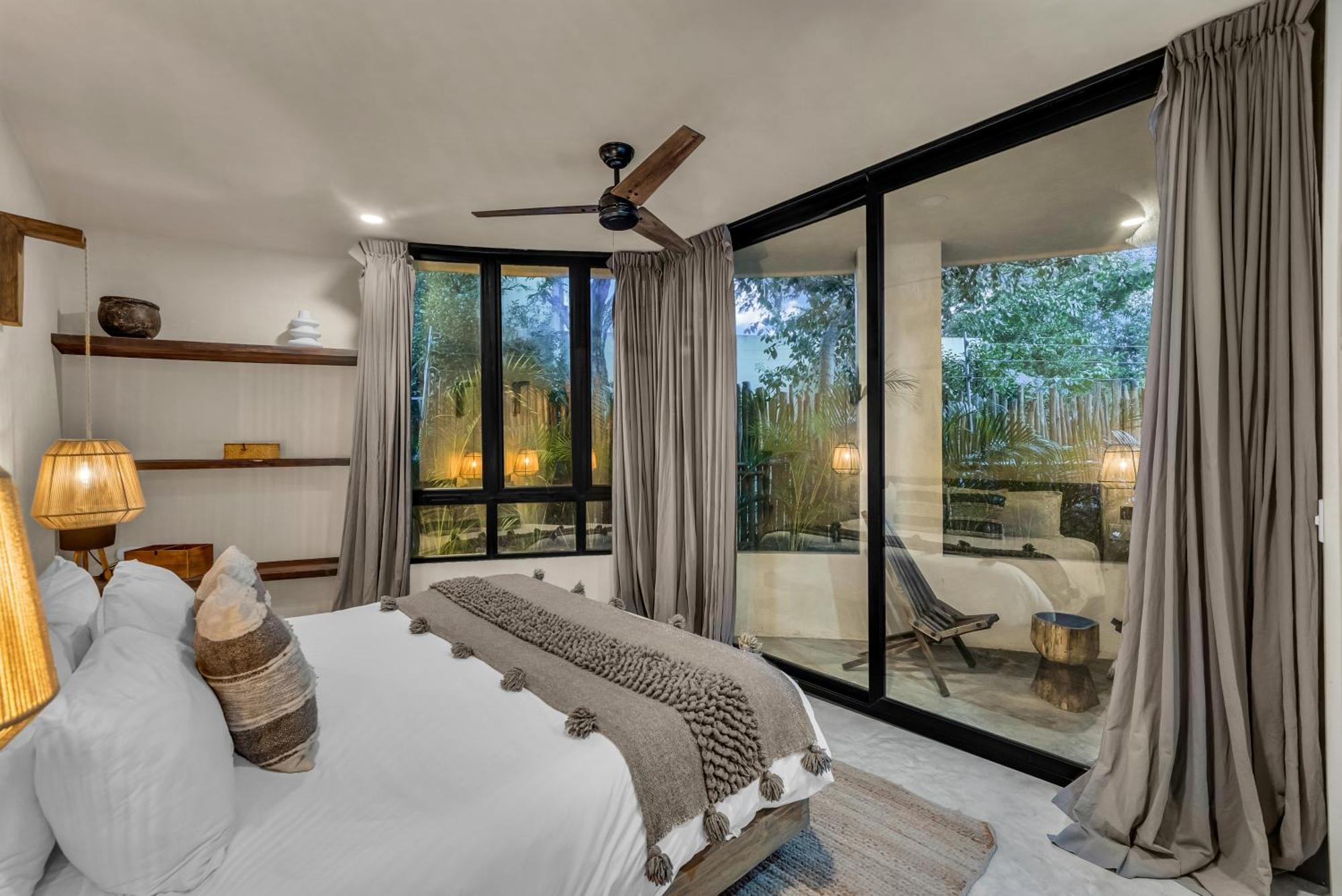 Villa 2 Tropical Bohemian Villas-2 Priv Pool-bbq 3a-3b *