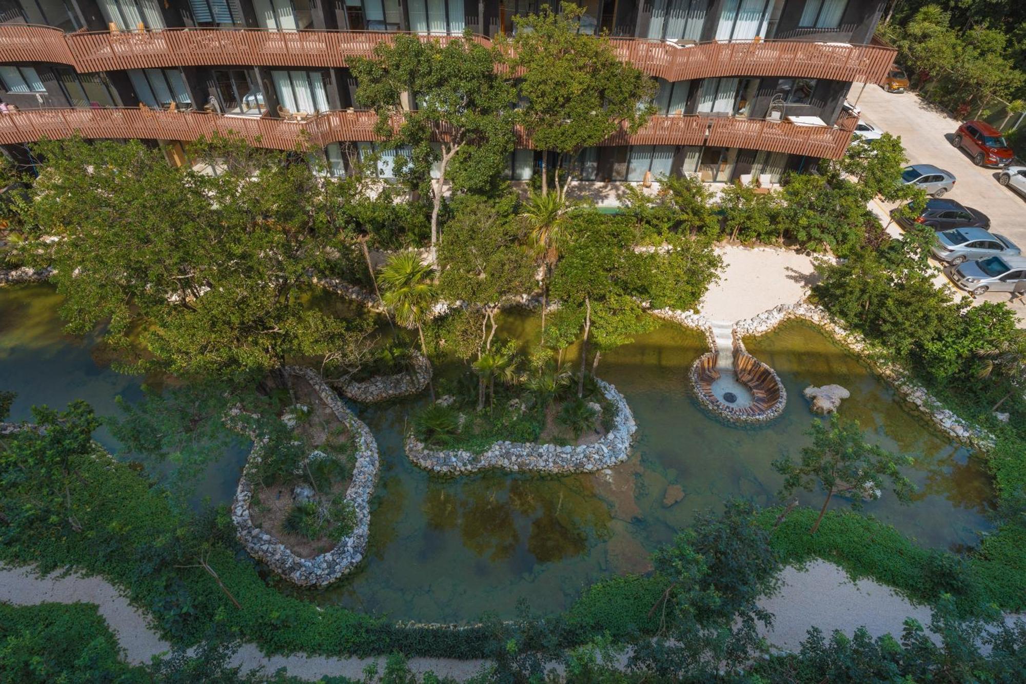 Breeze Oasis C- 203 Apartment *