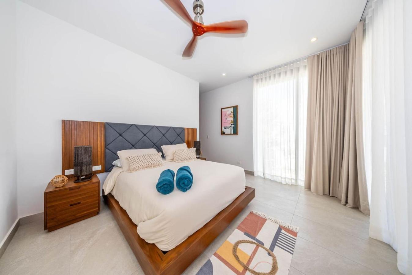 Holiday home Casa Mila 4bdr Luxury 24-7 Security