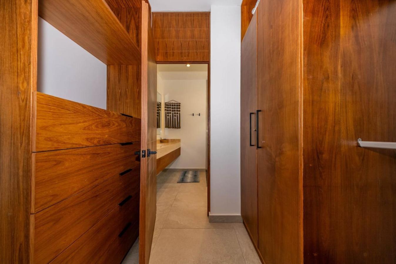 Holiday home Casa Mila 4bdr Luxury 24-7 Security *