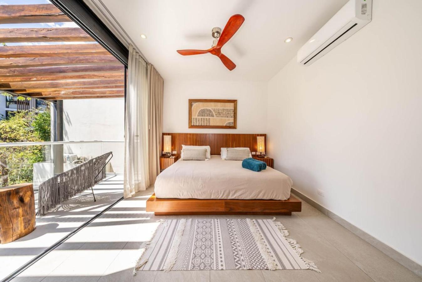 Holiday home Casa Mila 4bdr Luxury 24-7 Security *