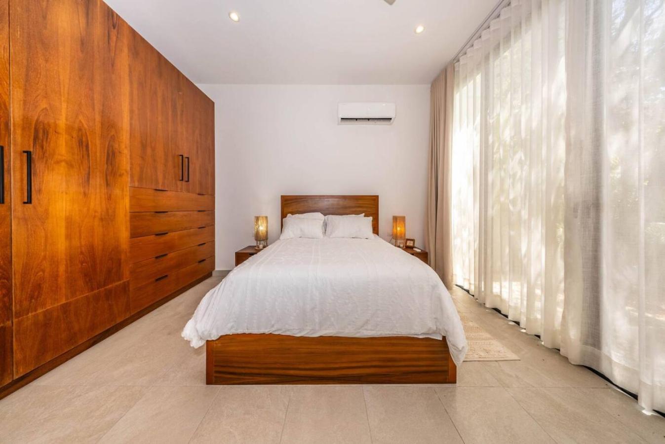 Holiday home Casa Mila 4bdr Luxury 24-7 Security *