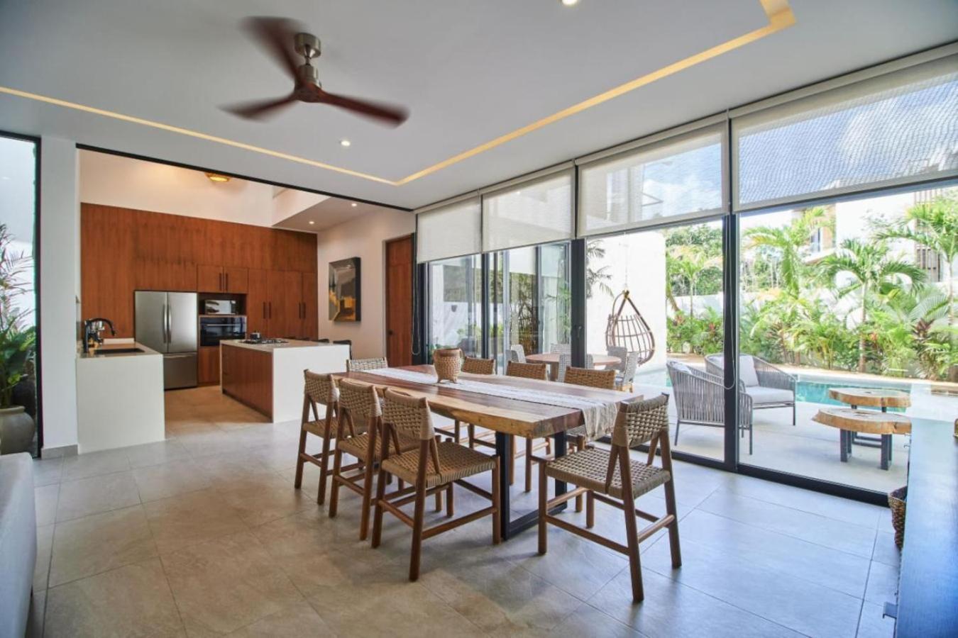 Casa Mila 4bdr Luxury 24-7 Security Holiday home *