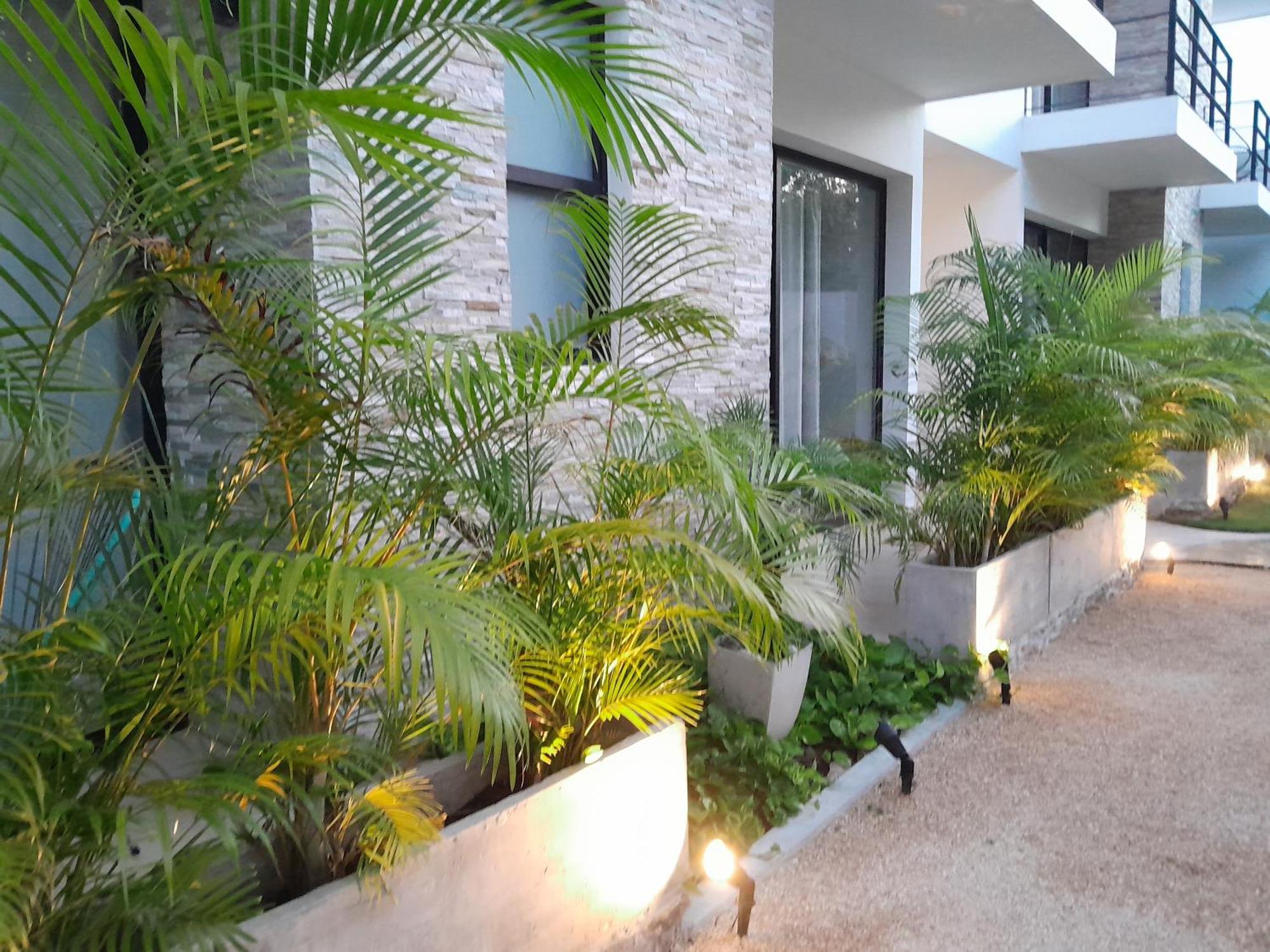 Yaax Kiin Aparthotel