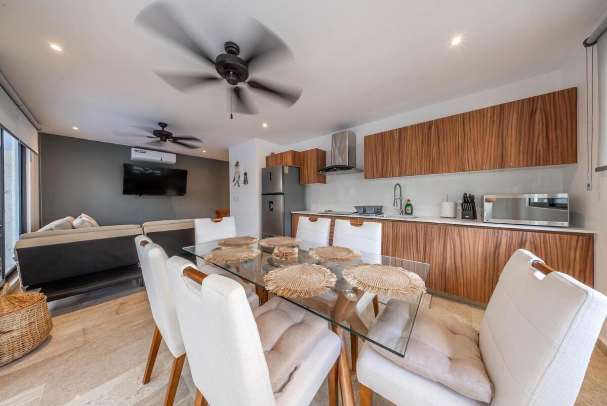 Apartment Luxury Private Pool And Movie Theater Retreat *