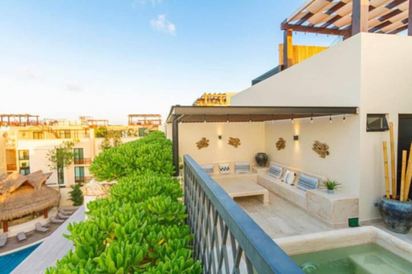 Casa Vibe Tulum Penthouse, Private Pool & Terrace Holiday home *