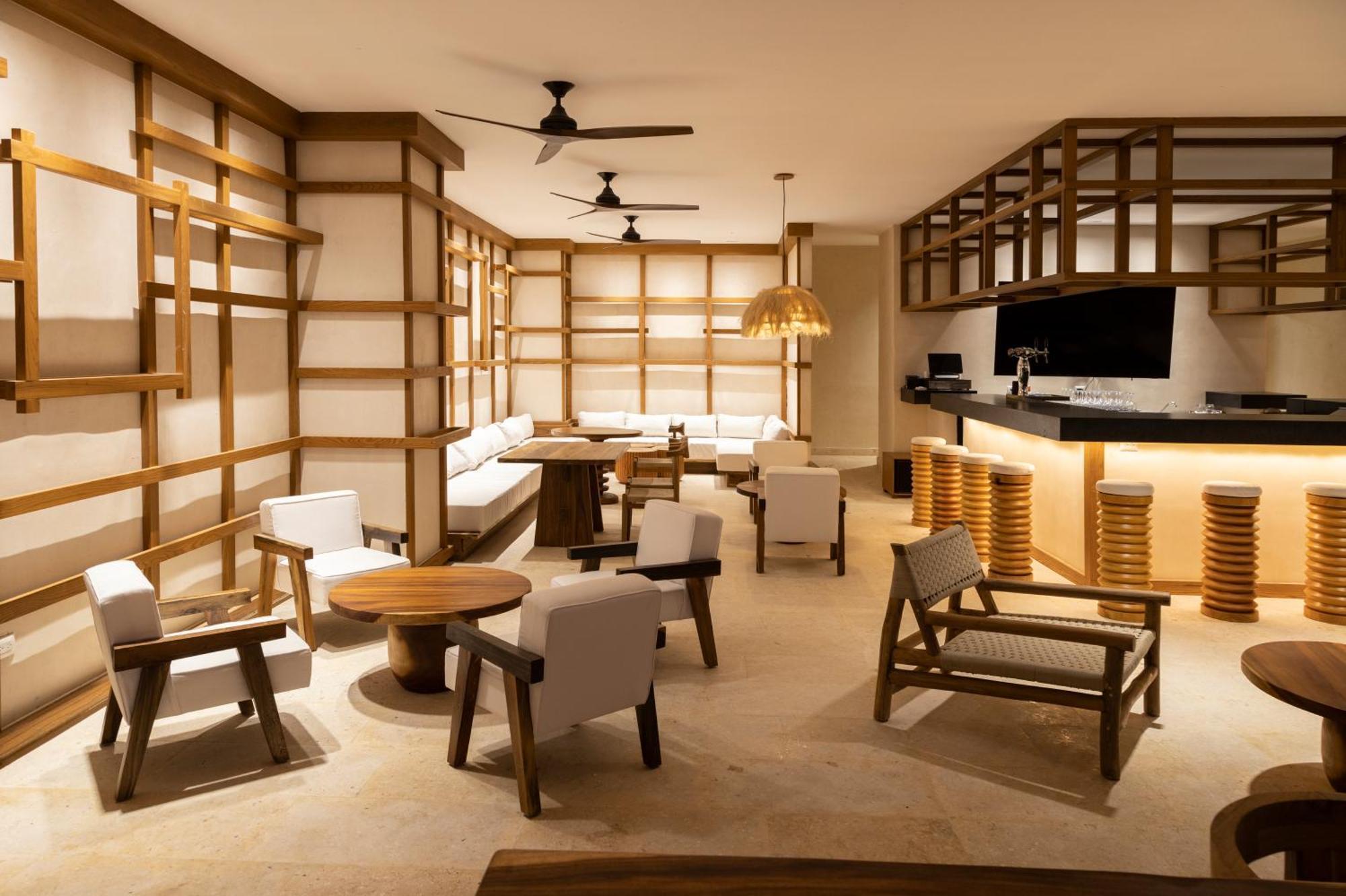 Motto By Hilton Hotel 4*