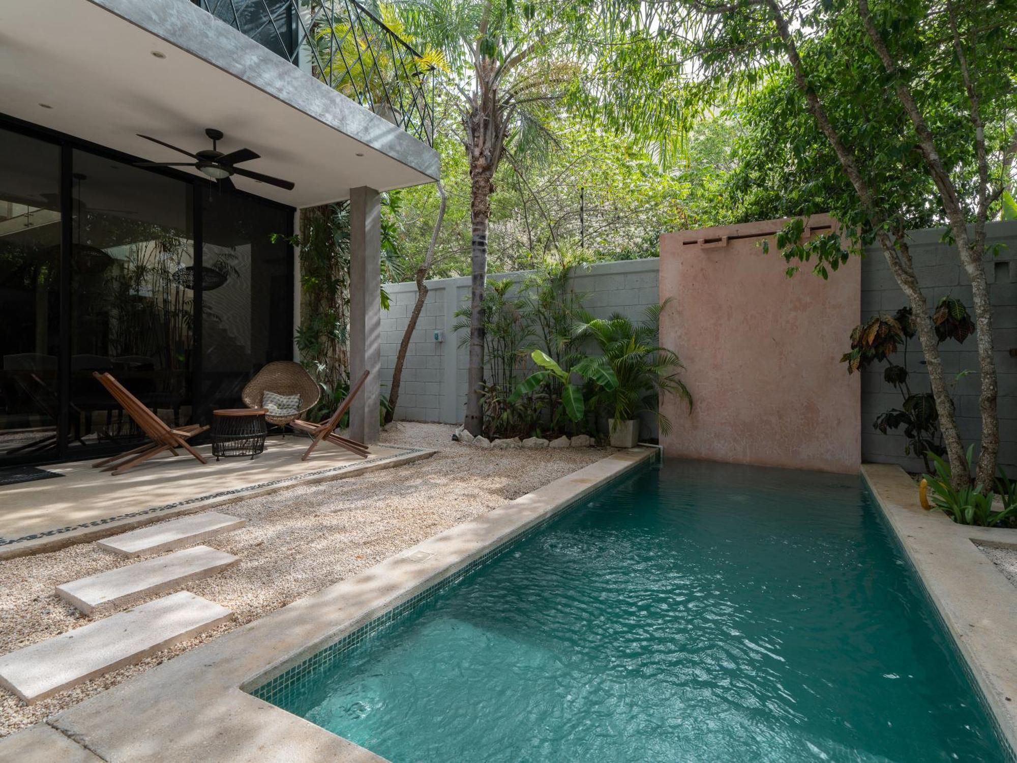 Luxe 3br Private Pool, Gated Community