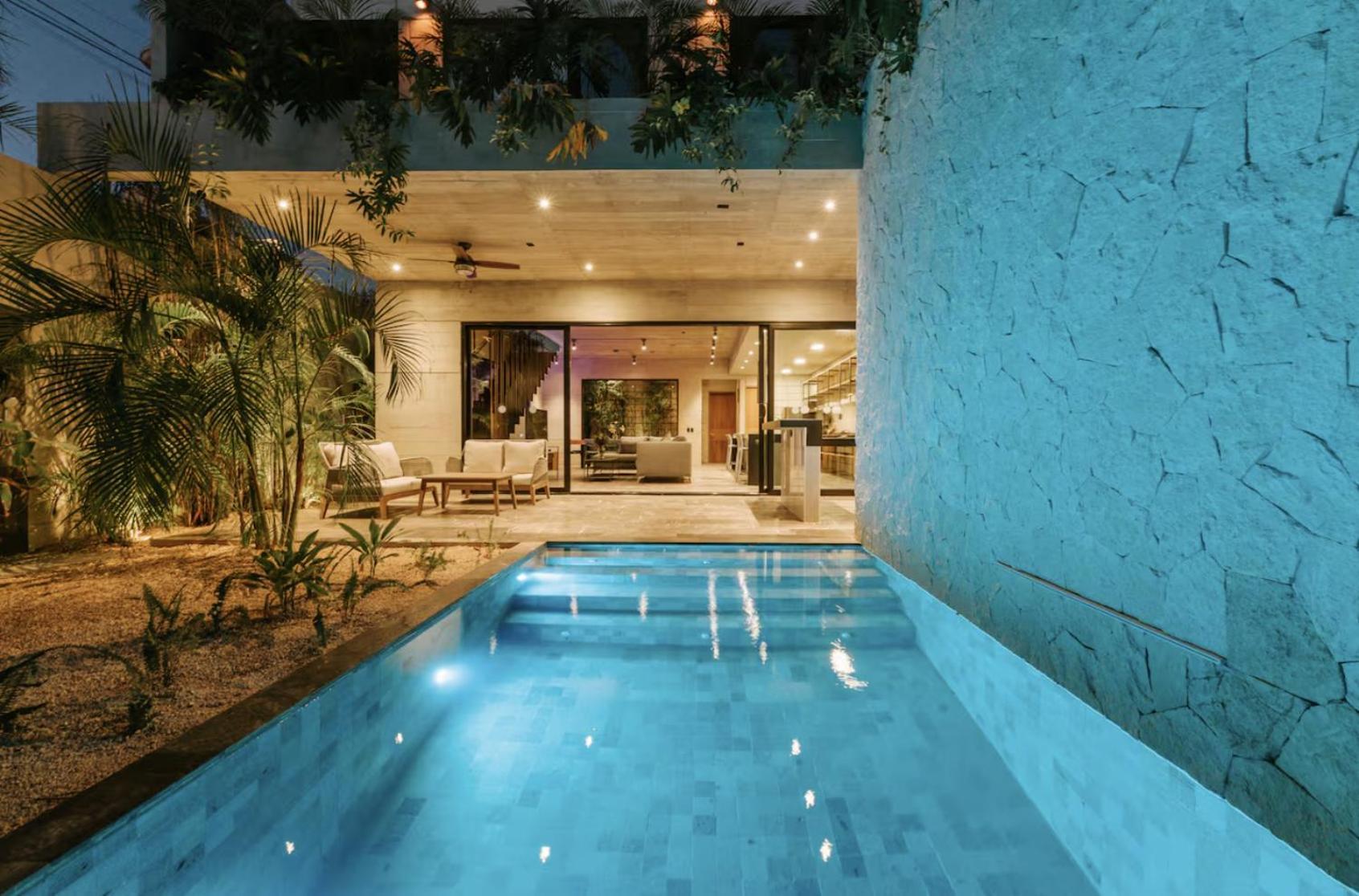 Tuuk: Luxury 5-bedroom With Private Pool And Concierge Villa