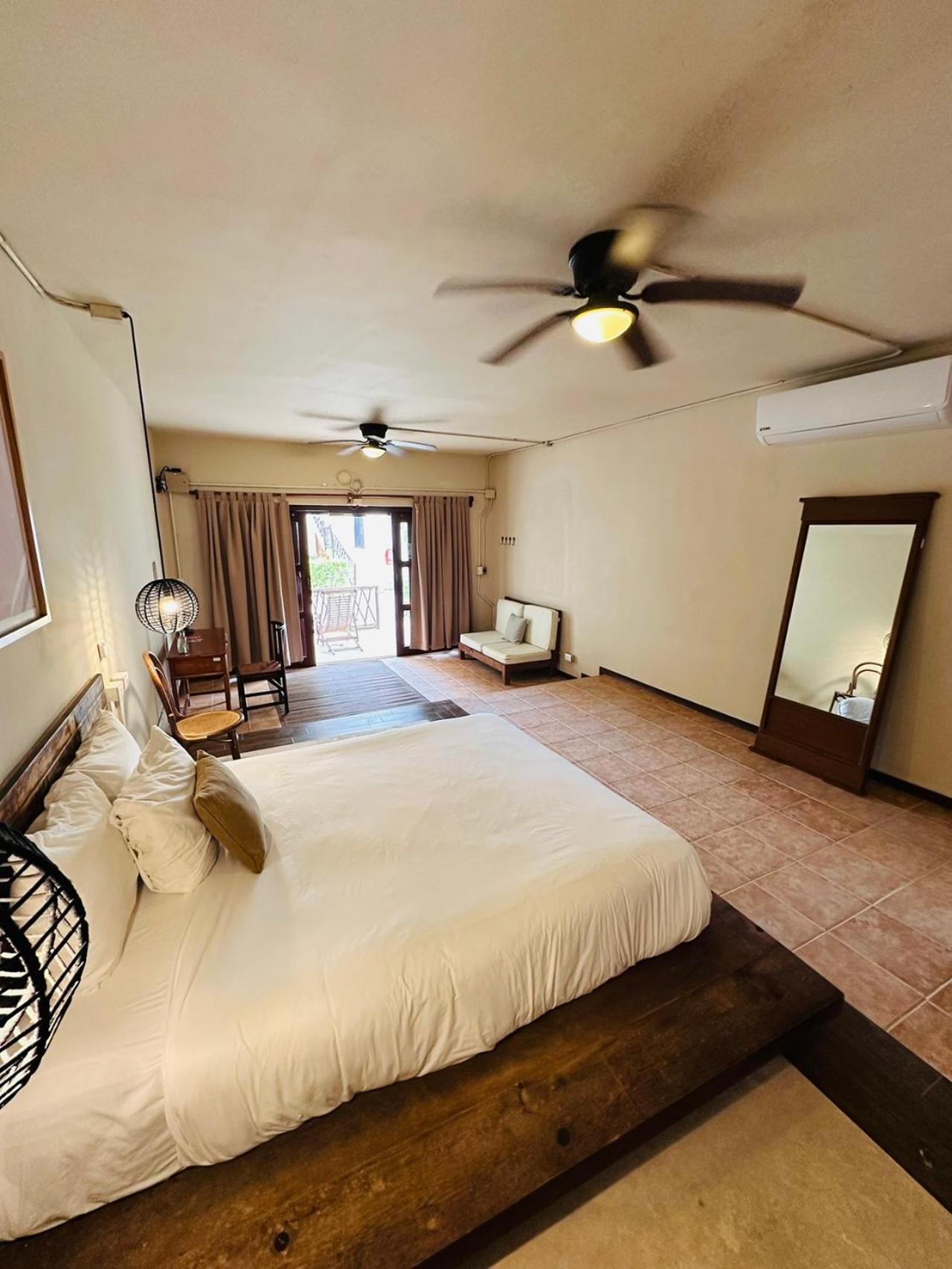 Hotel Mia Beachfront - Ocean View And Club 4*