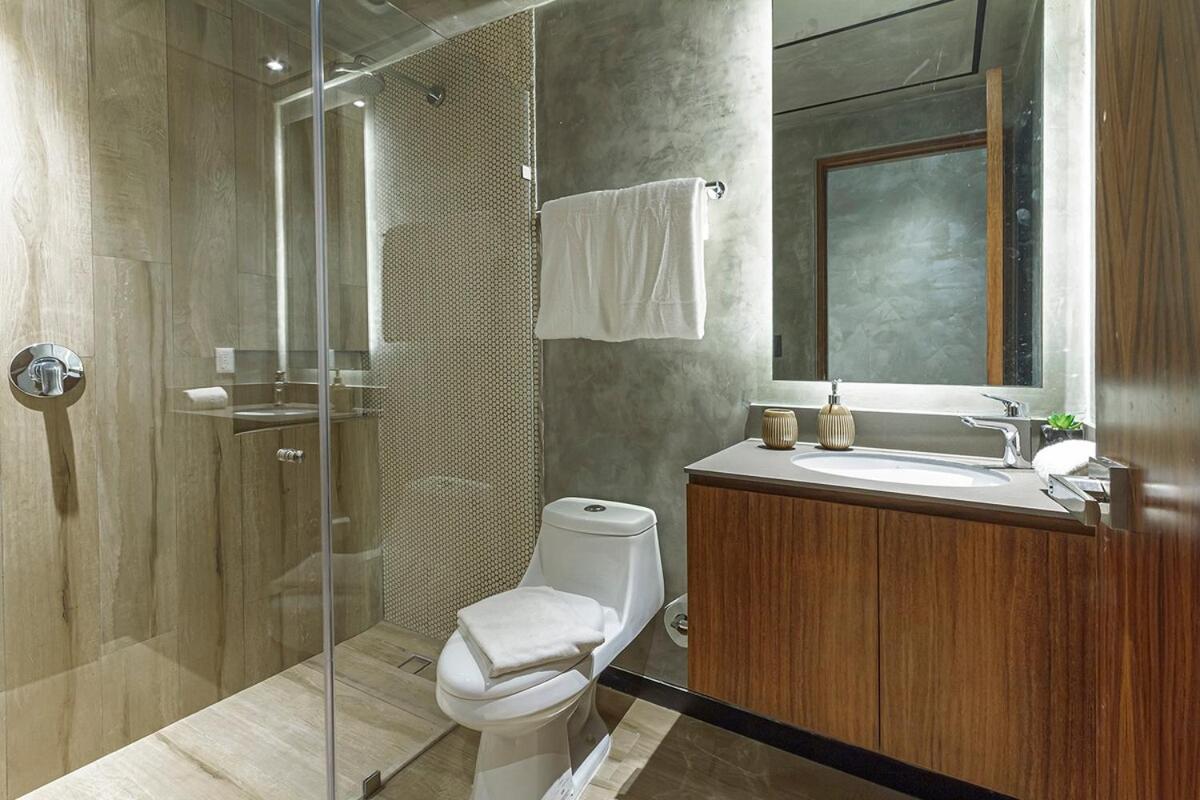 New Bamboo K'aak Pool & Roof