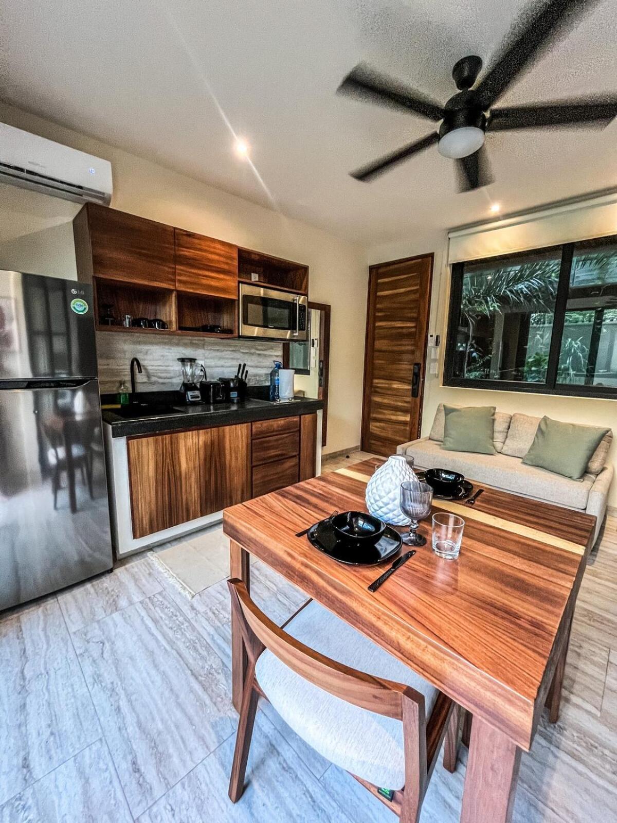 Full Private Pool, 1 Bed, 1 Sofa, 1 Inflatable Apartment Tulum