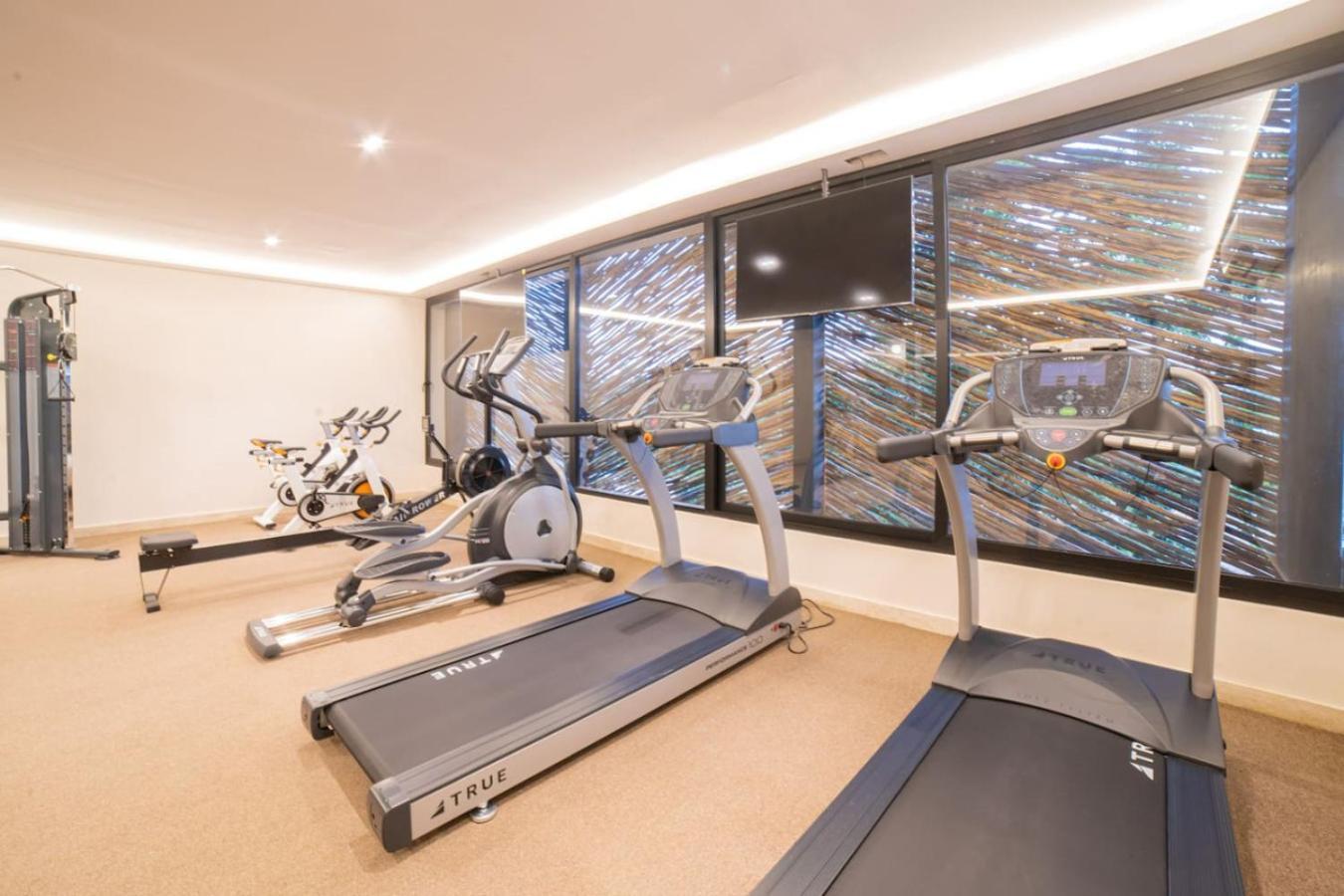 Apartment Luxury Lock Off In *