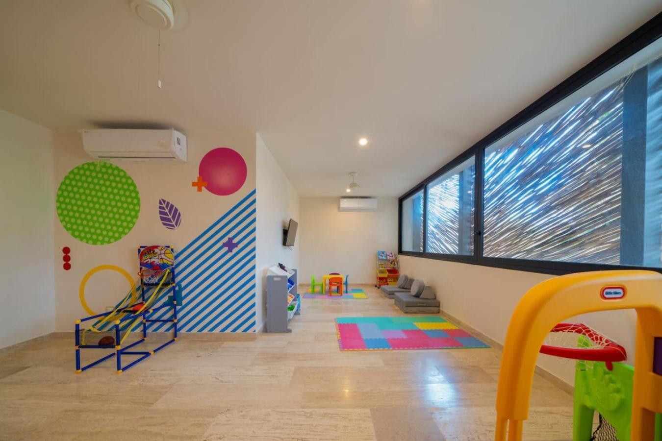 Luxury Lock Off In *