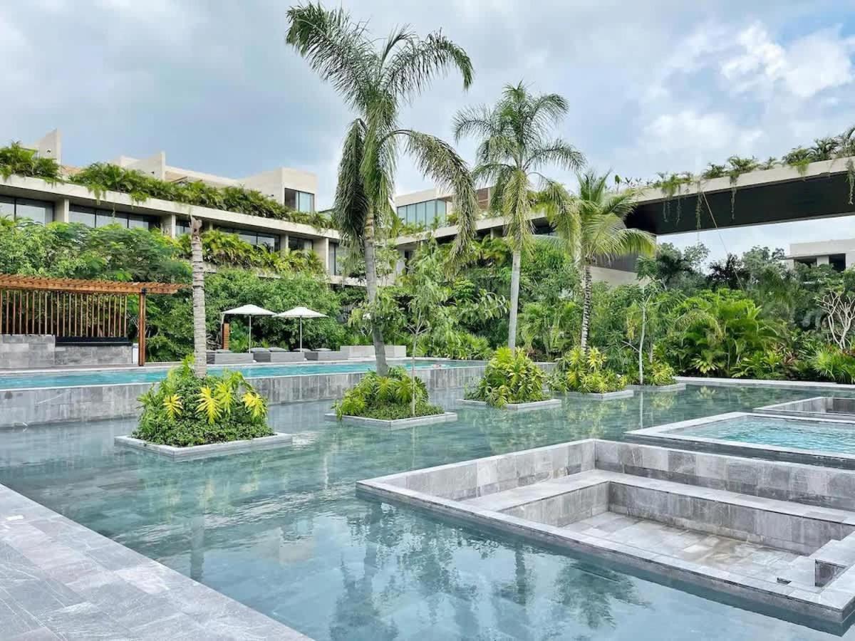 Luxury Penthouse With Private Rooftop Pool *