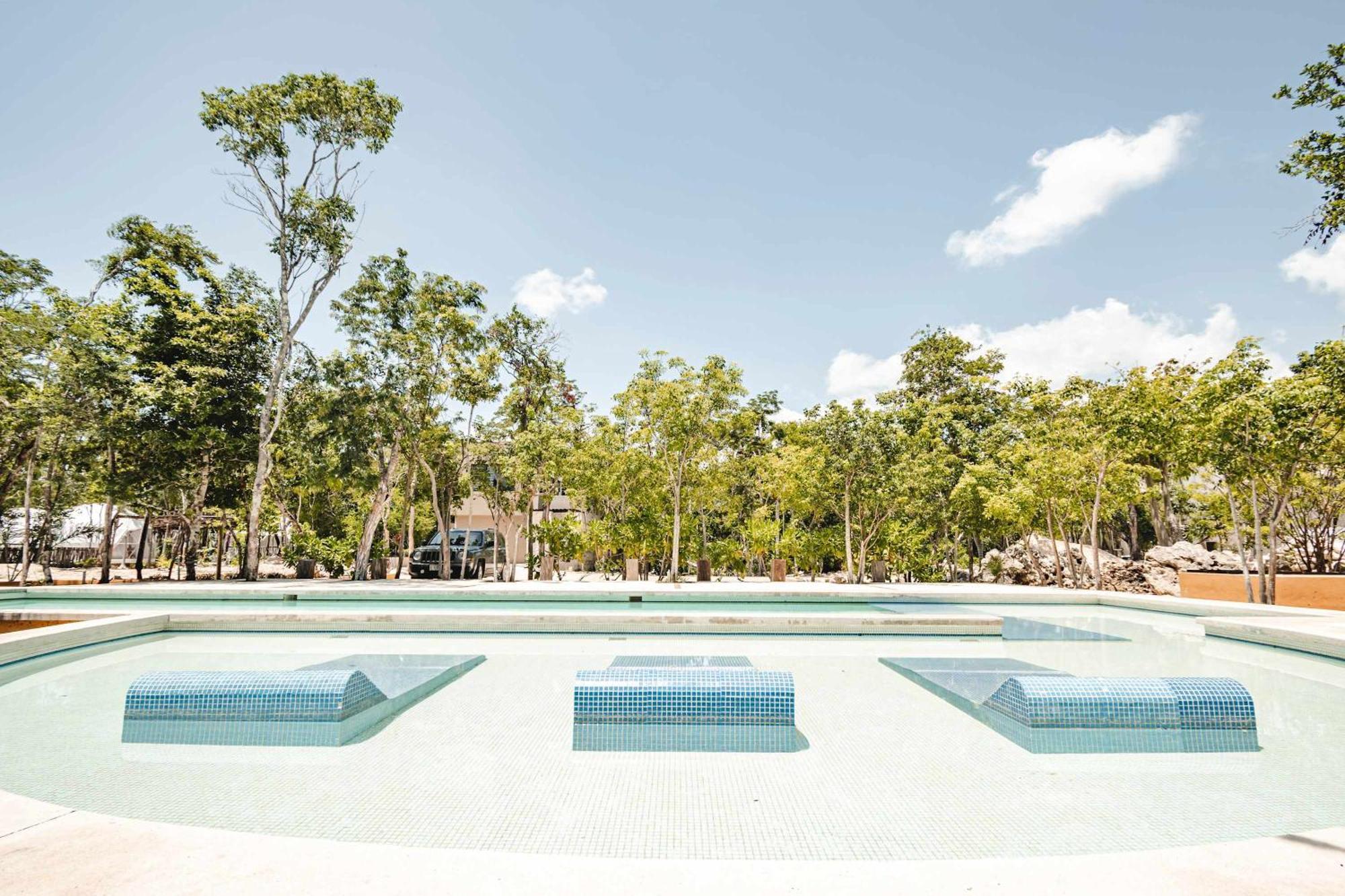 Selva Pixan With Rooftop Pool Villa