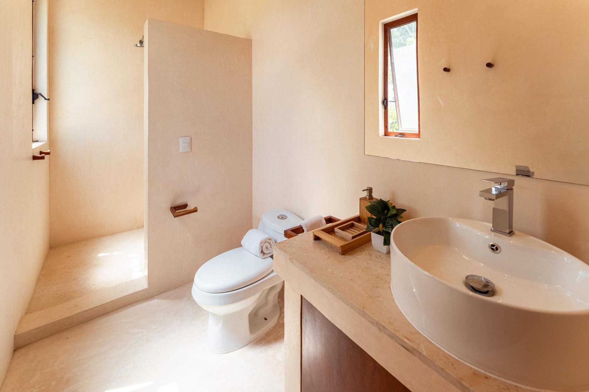 Ahal Luxe 3br Penthouse Haven With Private Rooftop Pool & Plunge Pool Holiday home *