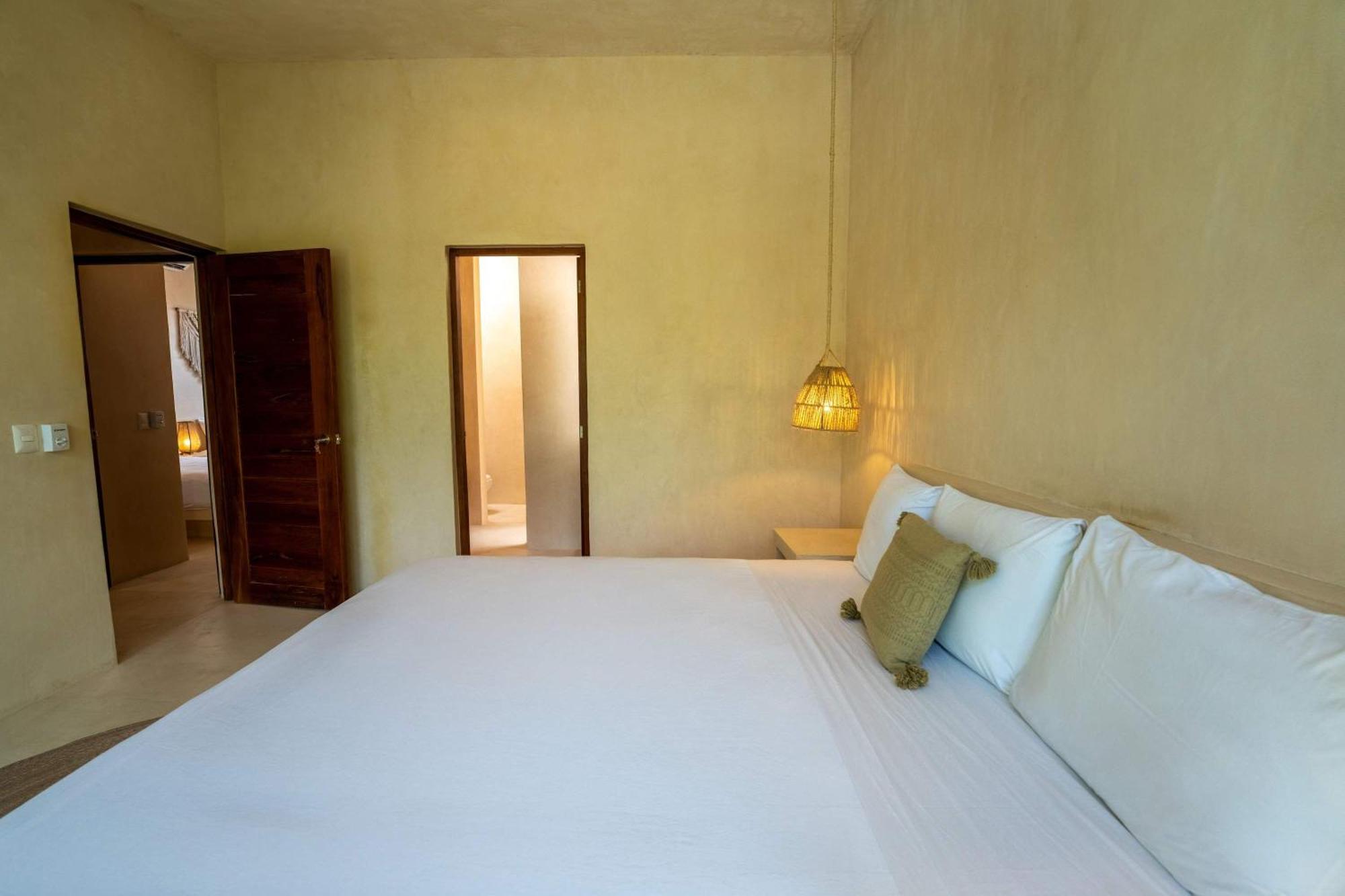 Ahal Luxe 3br Penthouse Haven With Private Rooftop Pool & Plunge Pool