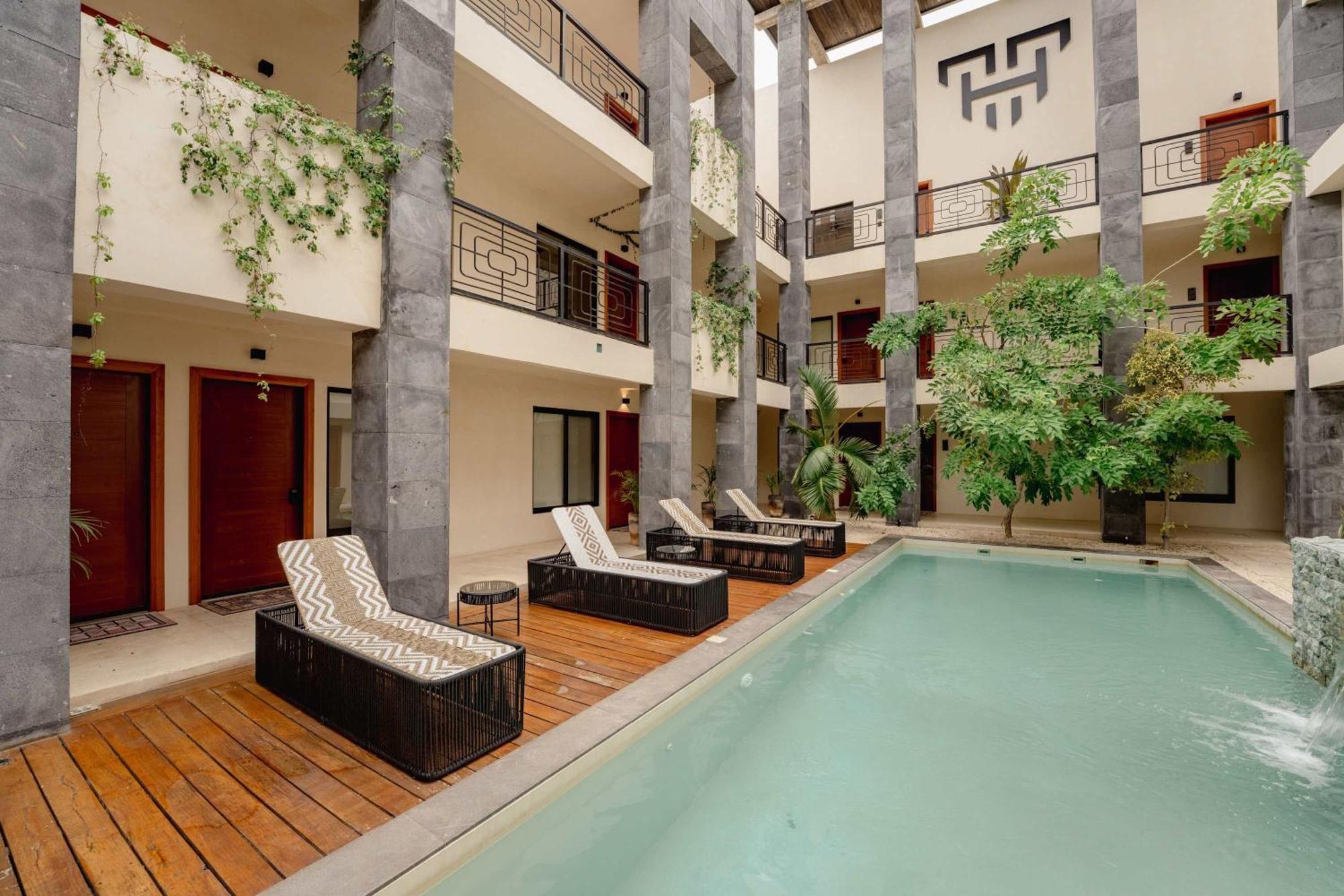 Apartment Talulah Living 3br - Private & Shared Pool