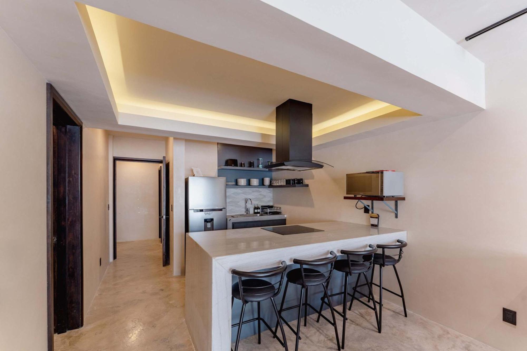 Talulah Living 3br - Private & Shared Pool *