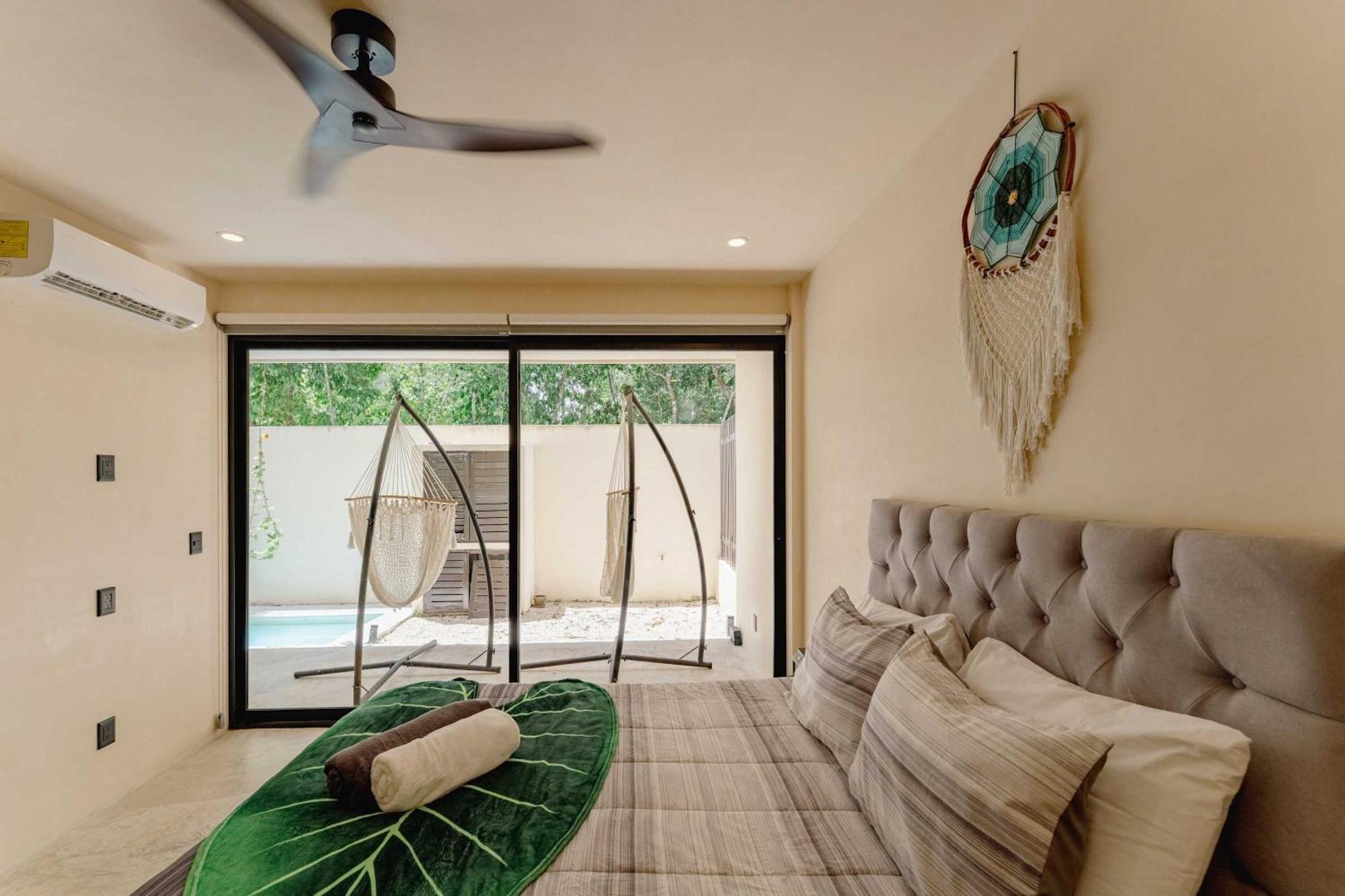 Talulah Living 3br - Private & Shared Pool *