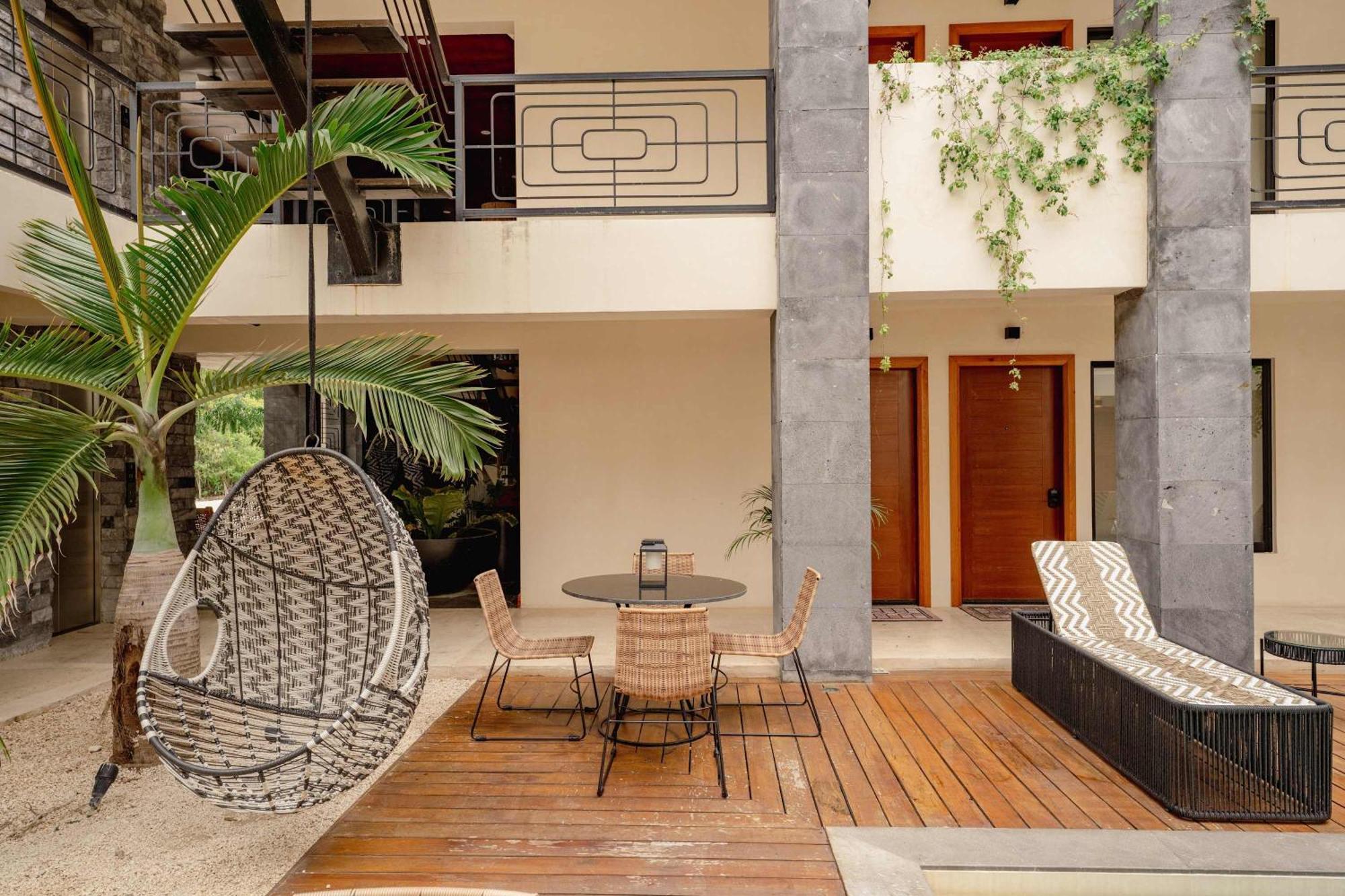 Apartment Talulah Living 3br - Private & Shared Pool *