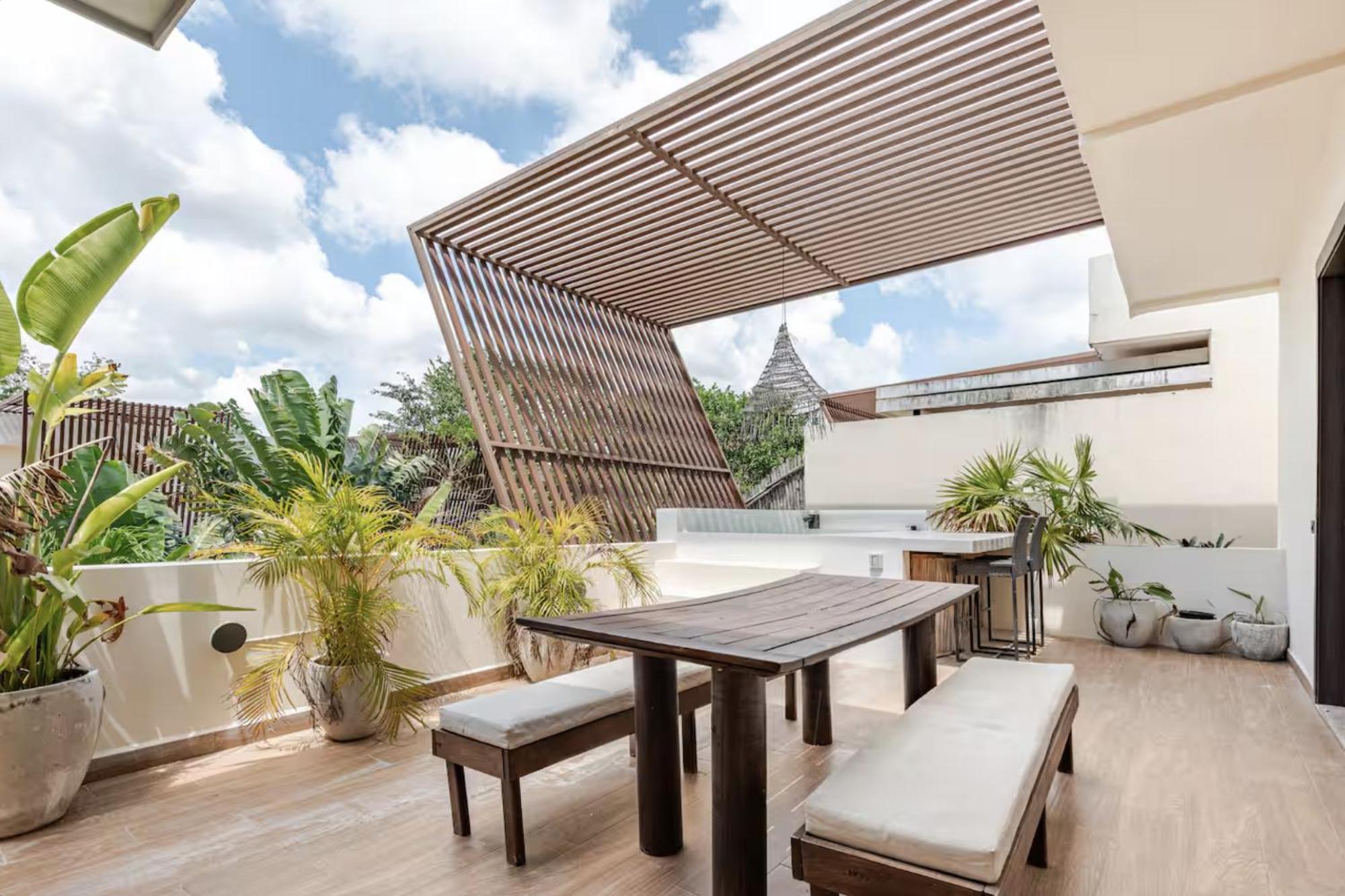 Villa Enchanting 4br Villaδ Pool& Rooftopδprime Location Tulum