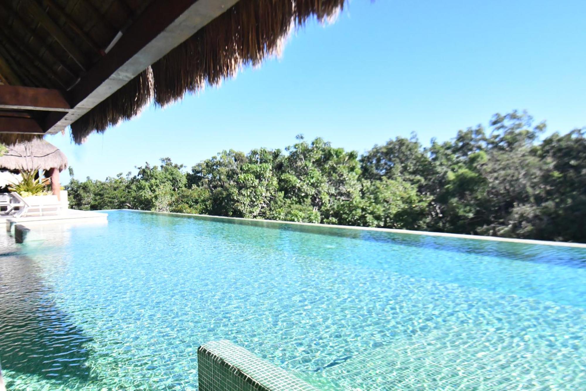 1br At Paramar Viva By The Spot *