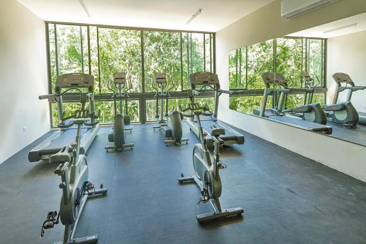 1br At Paramar Viva By The Spot