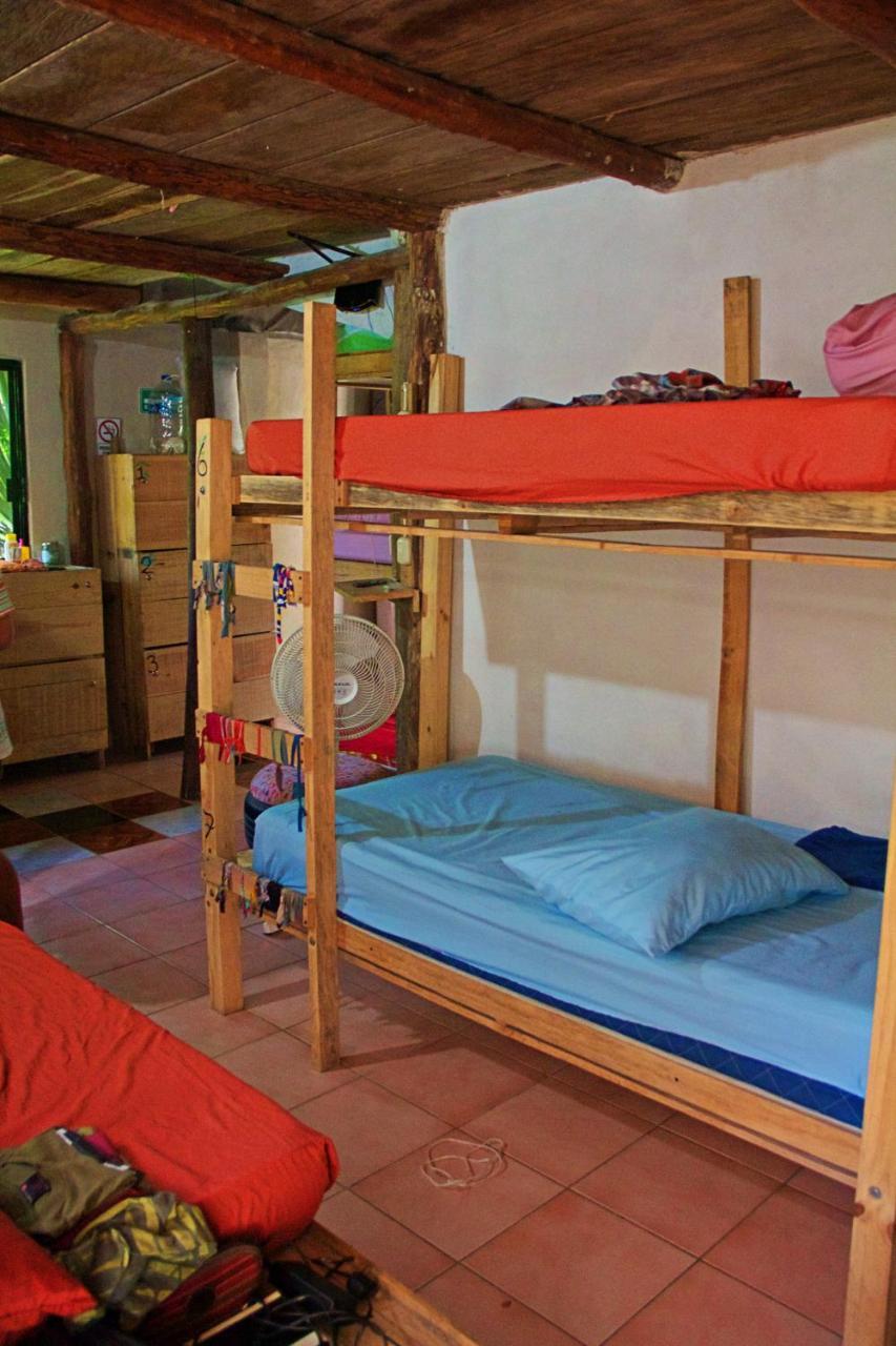 Revoleco Hostel *